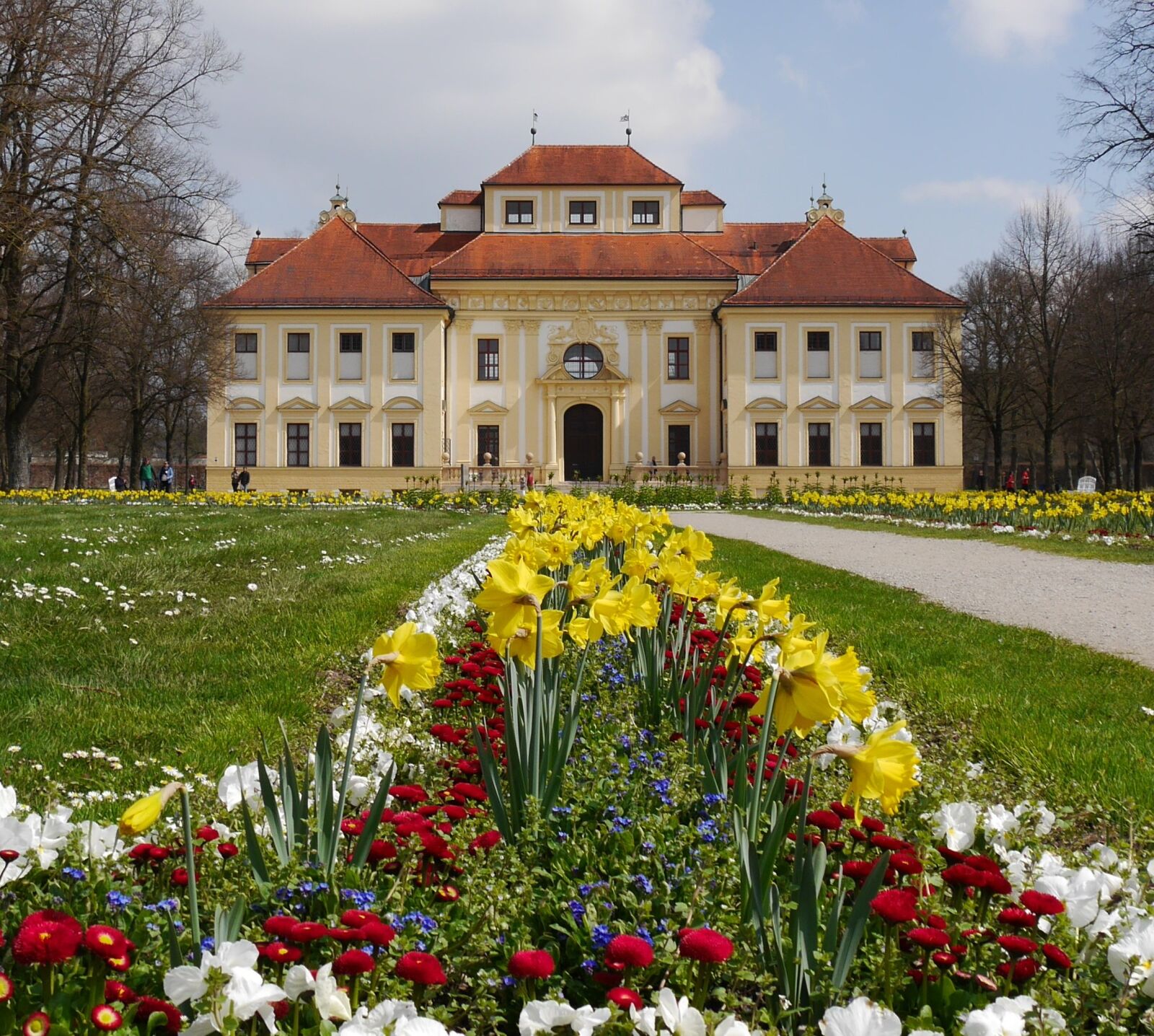 Panasonic Lumix DMC-G6 sample photo. Schleißheim, castle, spring photography