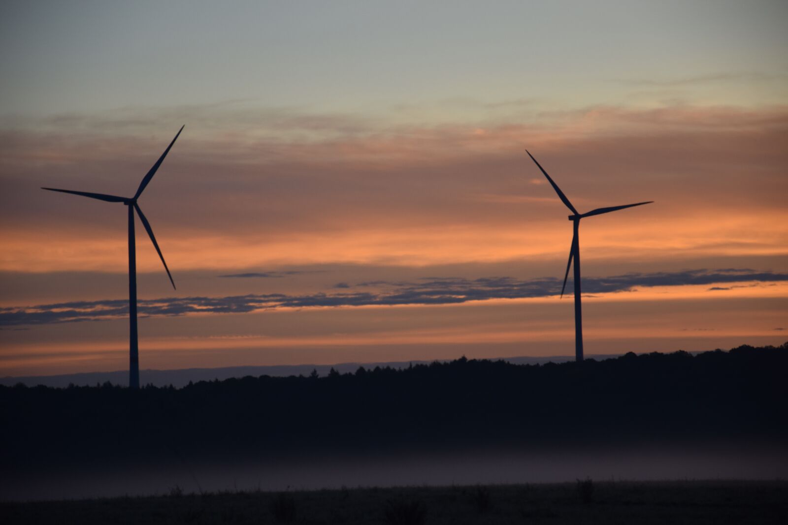 Nikon D5300 sample photo. Windräder, sunrise, landscape photography