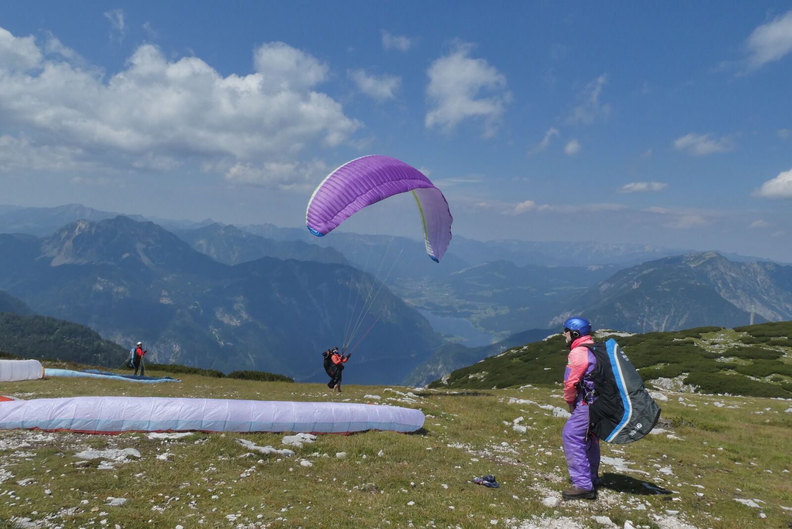 Panasonic Lumix DC-ZS70 (Lumix DC-TZ90) sample photo. Paragliding, lake hallstatt, air photography