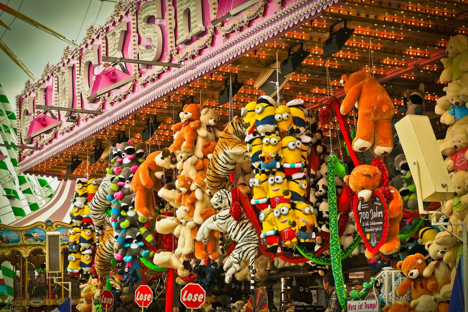 Olympus OM-D E-M10 sample photo. Fair, year market, folk photography