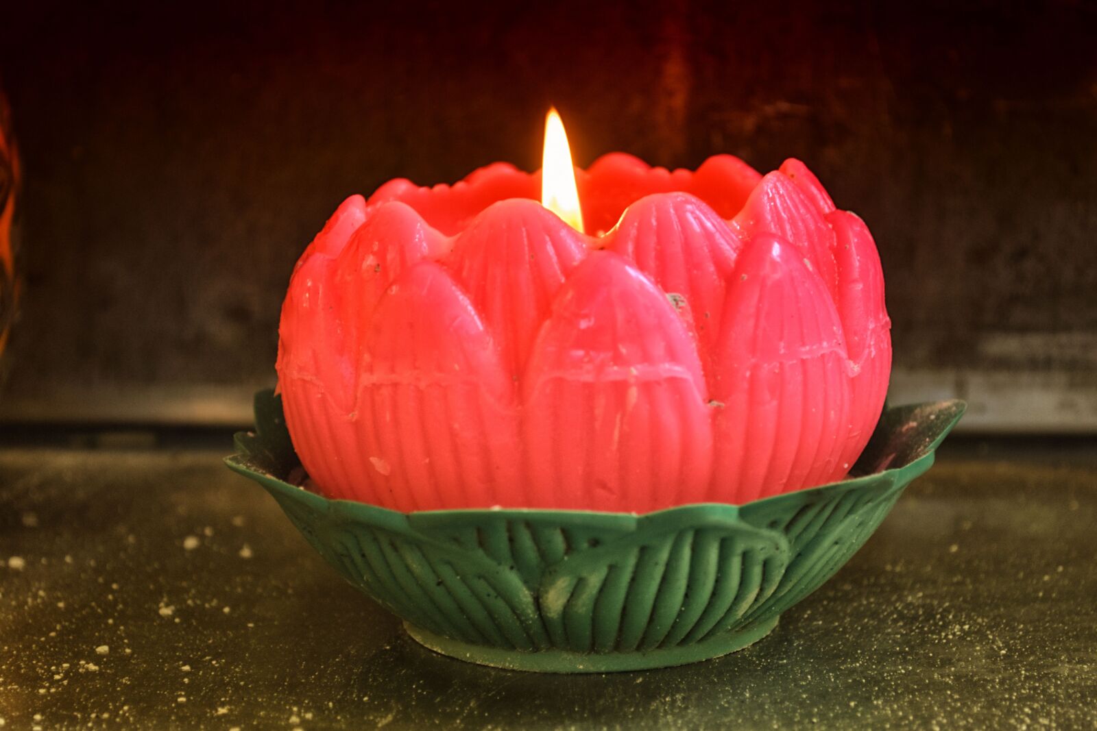 Nikon D5500 sample photo. Light, prayers, religion photography