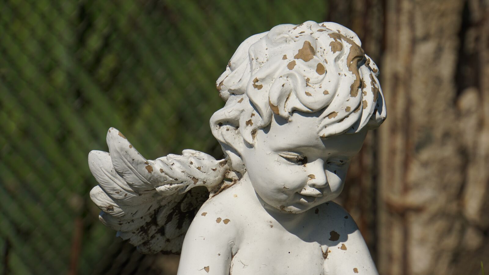 Sony E 18-200mm F3.5-6.3 OSS LE sample photo. Angel, angel figure, sculpture photography