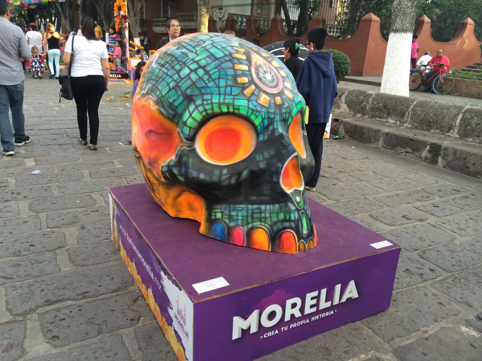 iPhone 5s back camera 4.15mm f/2.2 sample photo. Noveimbre, morelia, michoacan photography
