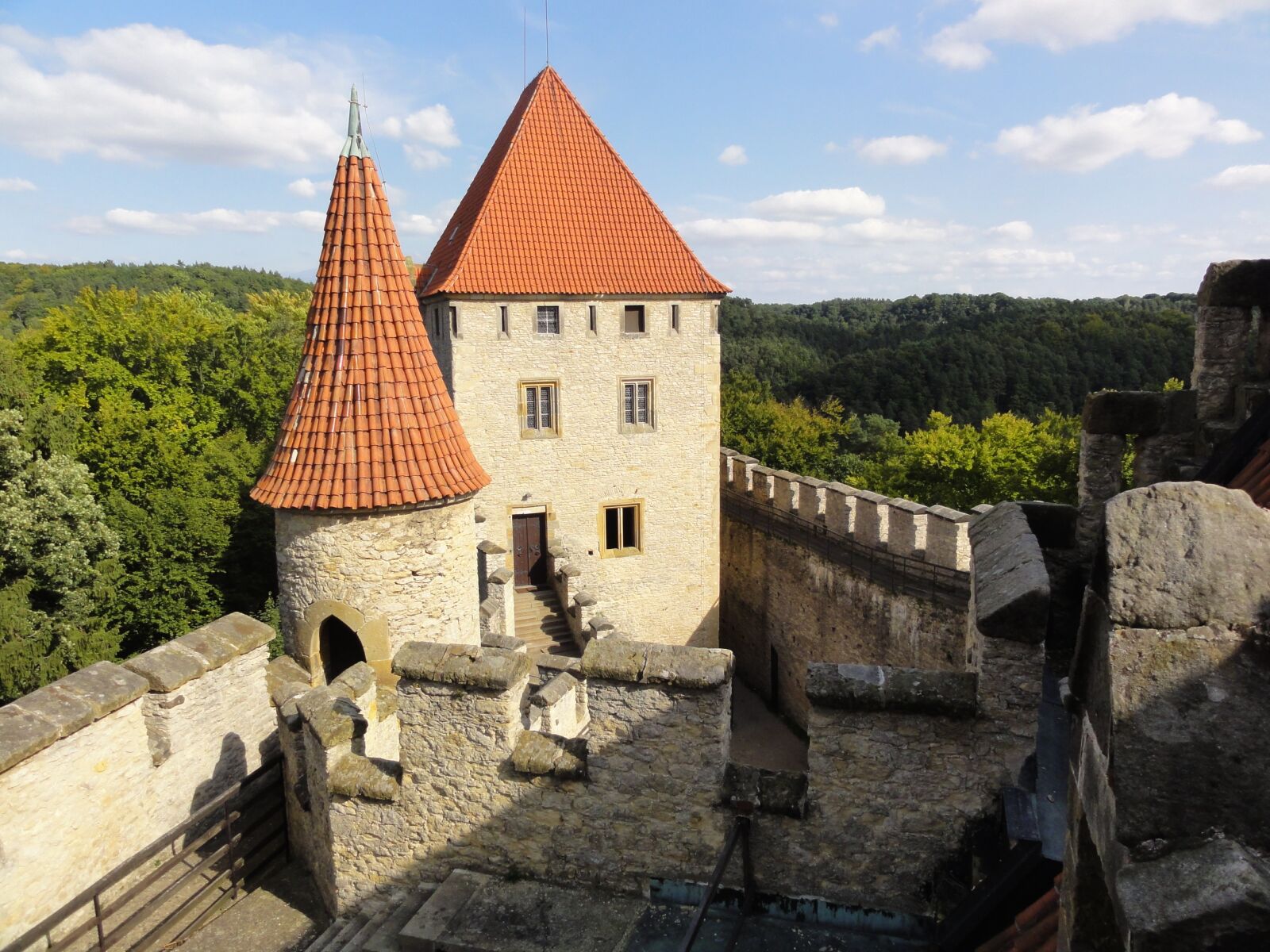 Sony DSC-HX5V sample photo. Gothic, castle, czechia photography
