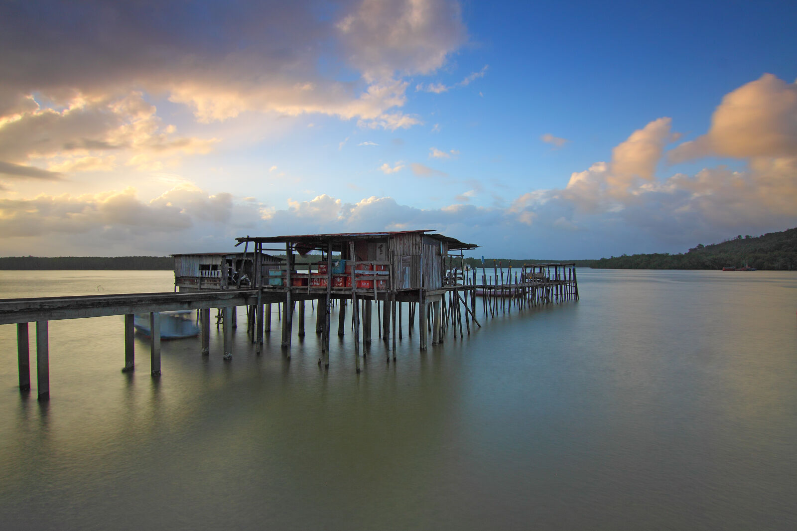 Canon EOS 50D sample photo. Beach, boat, bridge, calm photography