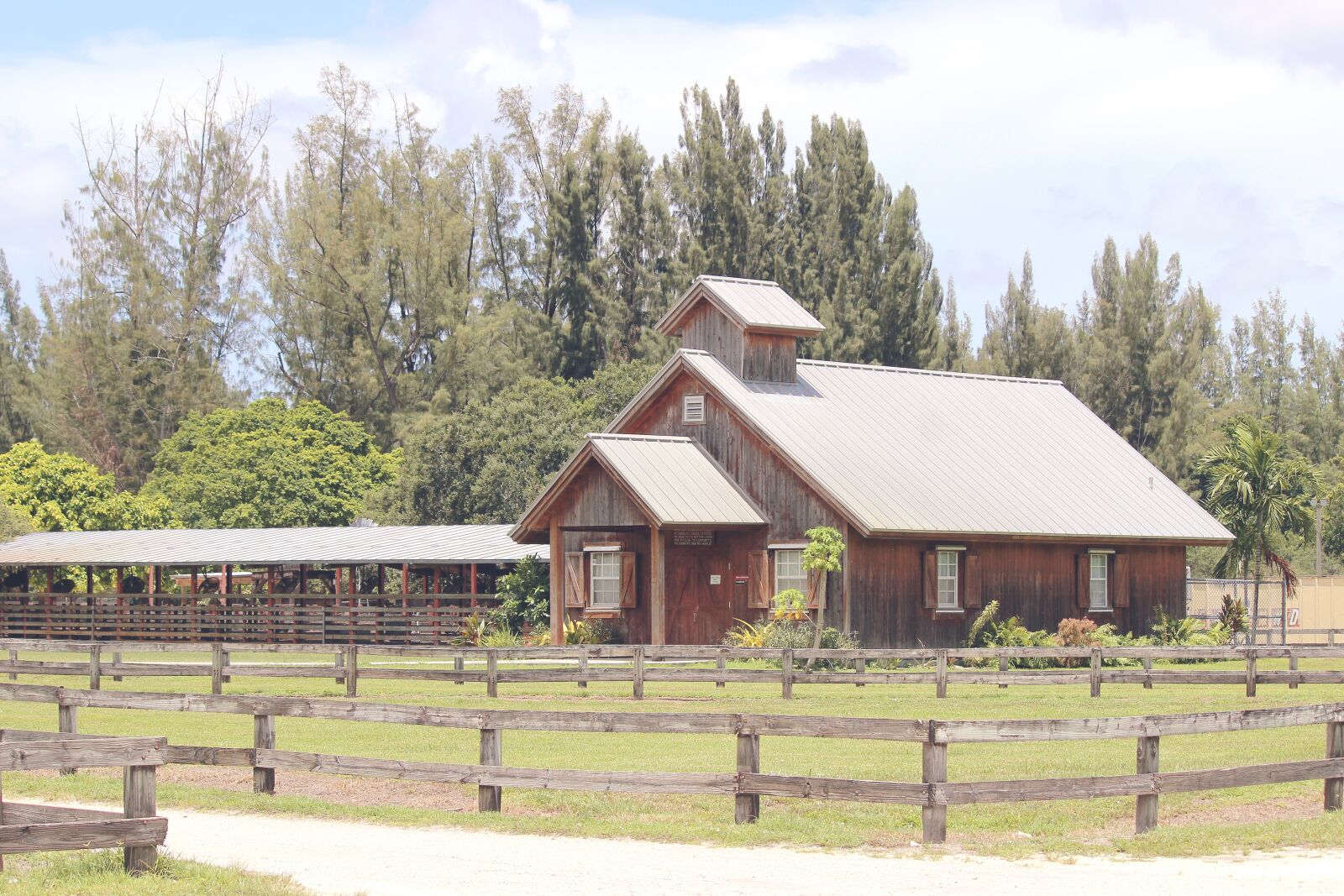 Canon EOS 600D (Rebel EOS T3i / EOS Kiss X5) sample photo. Farm, rural, agriculture photography