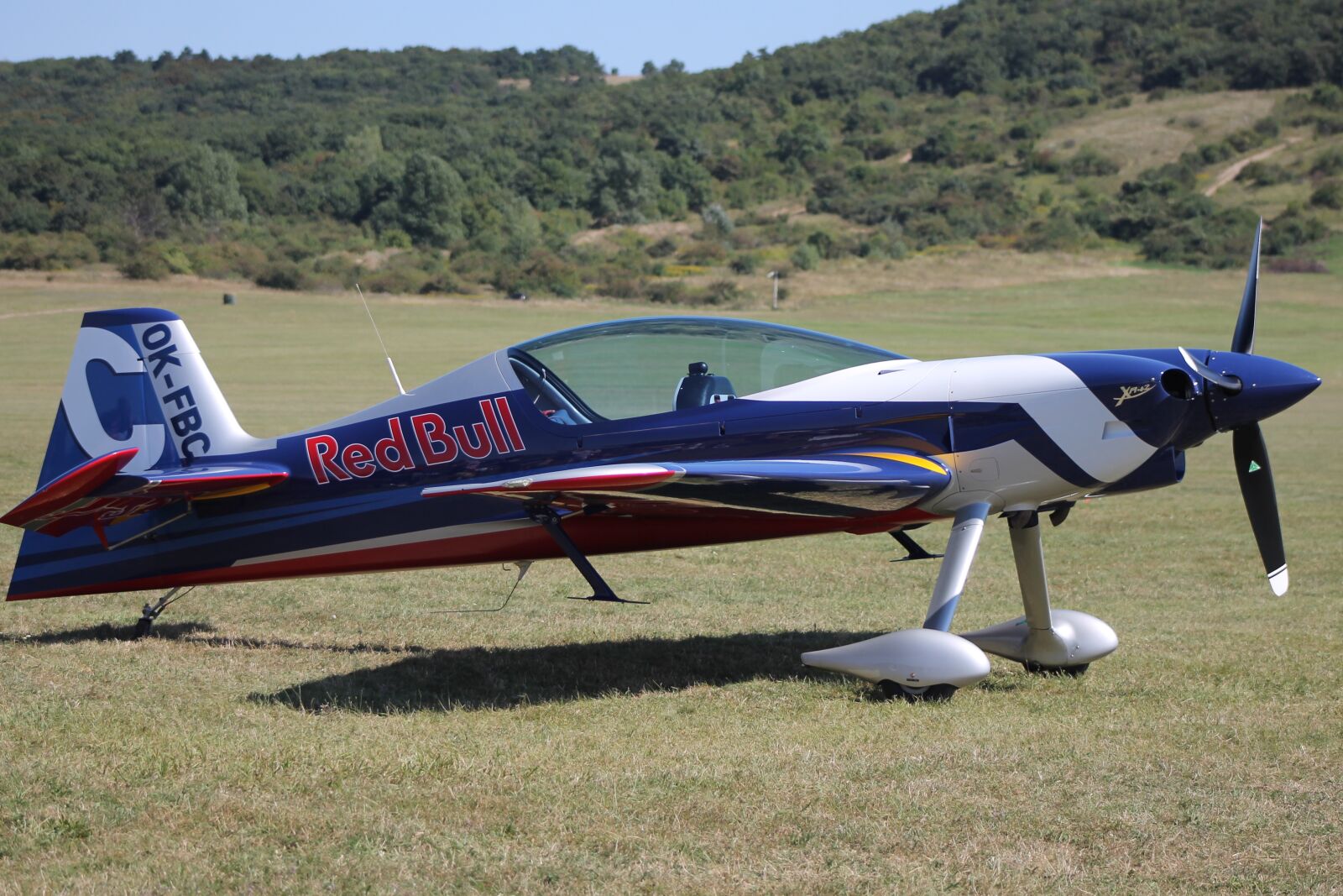 Canon EF 75-300mm f/4-5.6 sample photo. Aircraft, flyer, flying photography