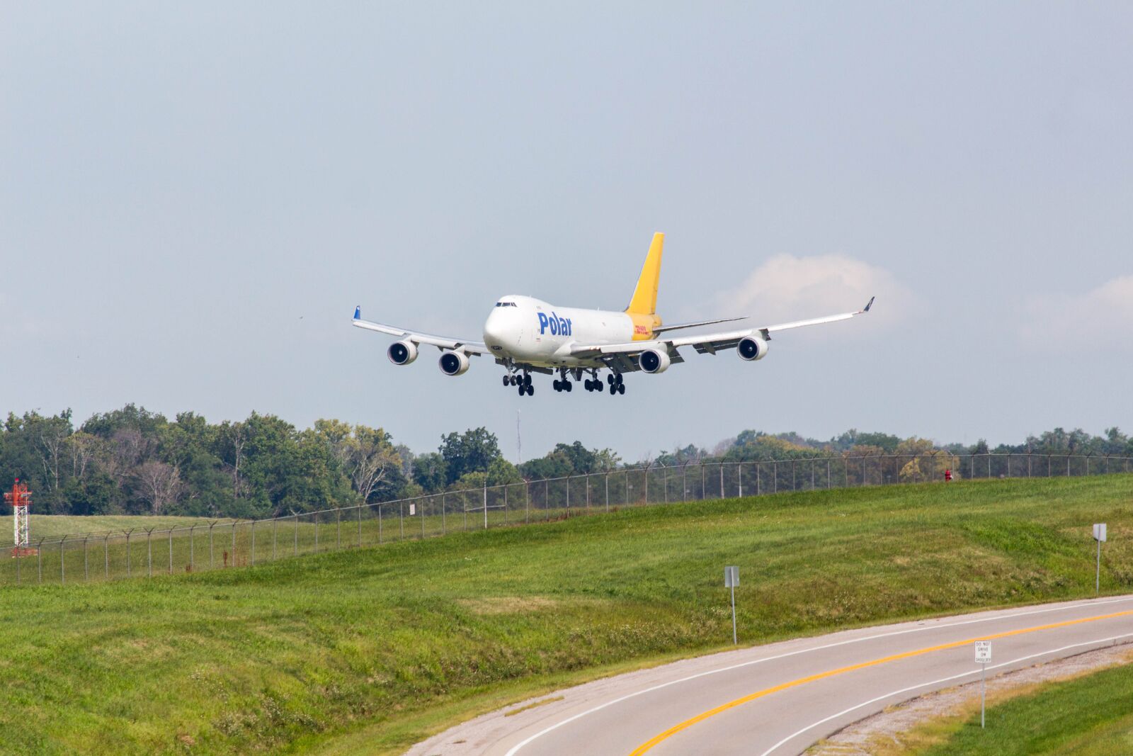 Canon EOS 700D (EOS Rebel T5i / EOS Kiss X7i) sample photo. Transportation system, airplane, airport photography
