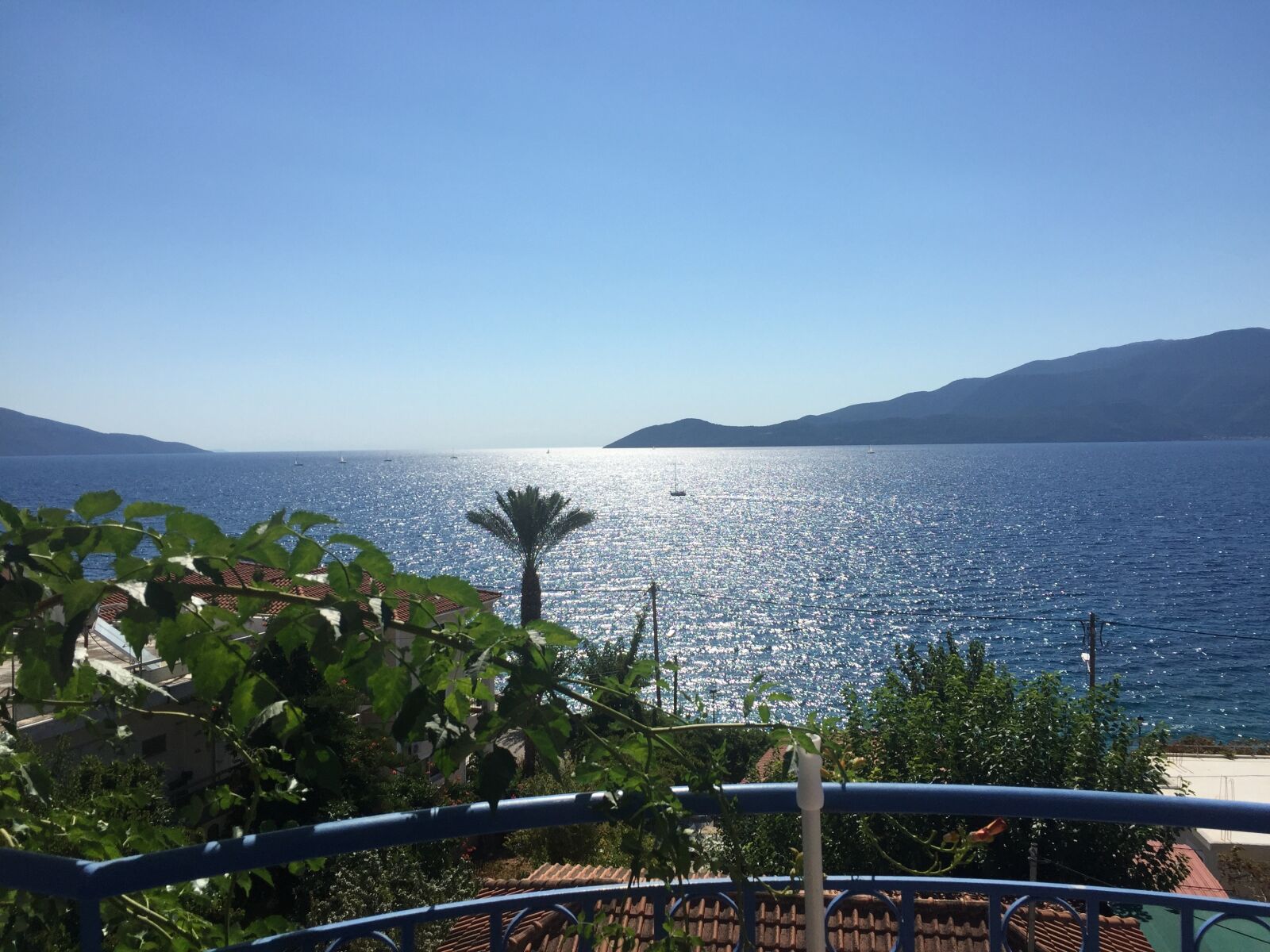 iPhone 6 Plus back camera 4.15mm f/2.2 sample photo. Kefalonia, greece, landscape photography
