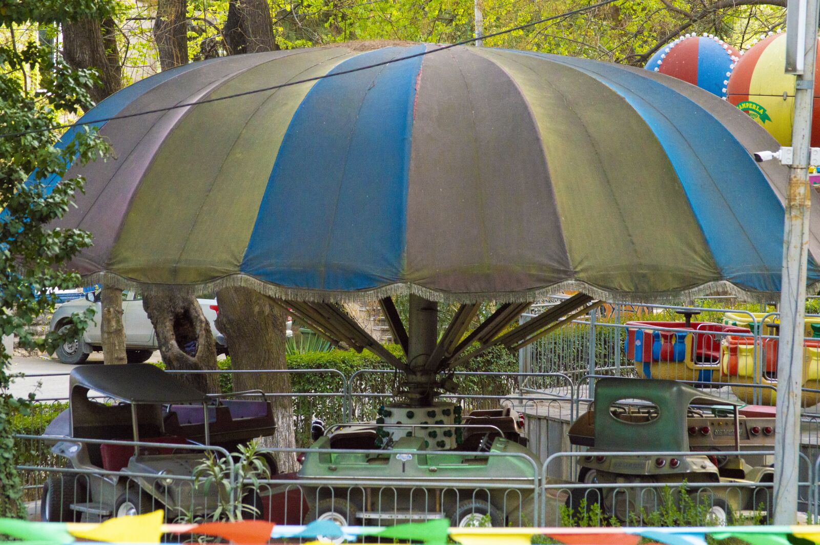 Nikon D3200 sample photo. Zoo, tbilisi, georgia photography