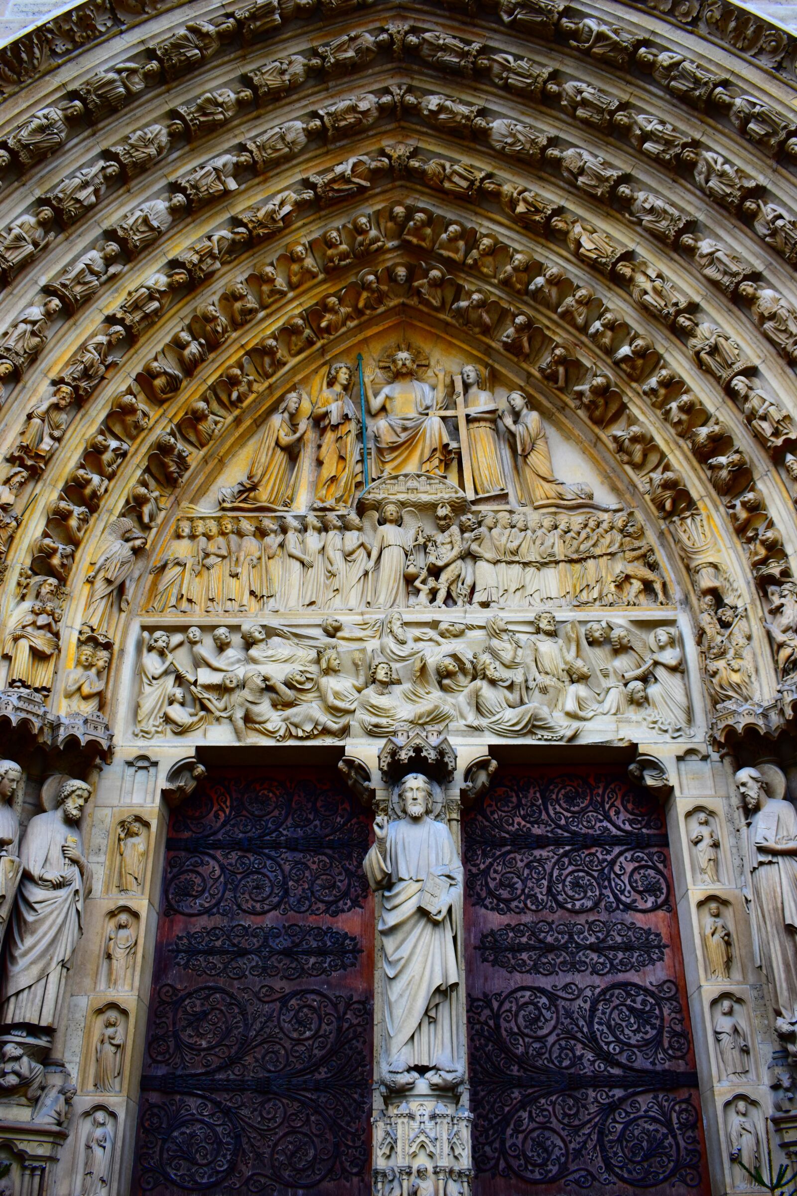 Nikon D5500 sample photo. Portal, eardrum, church photography