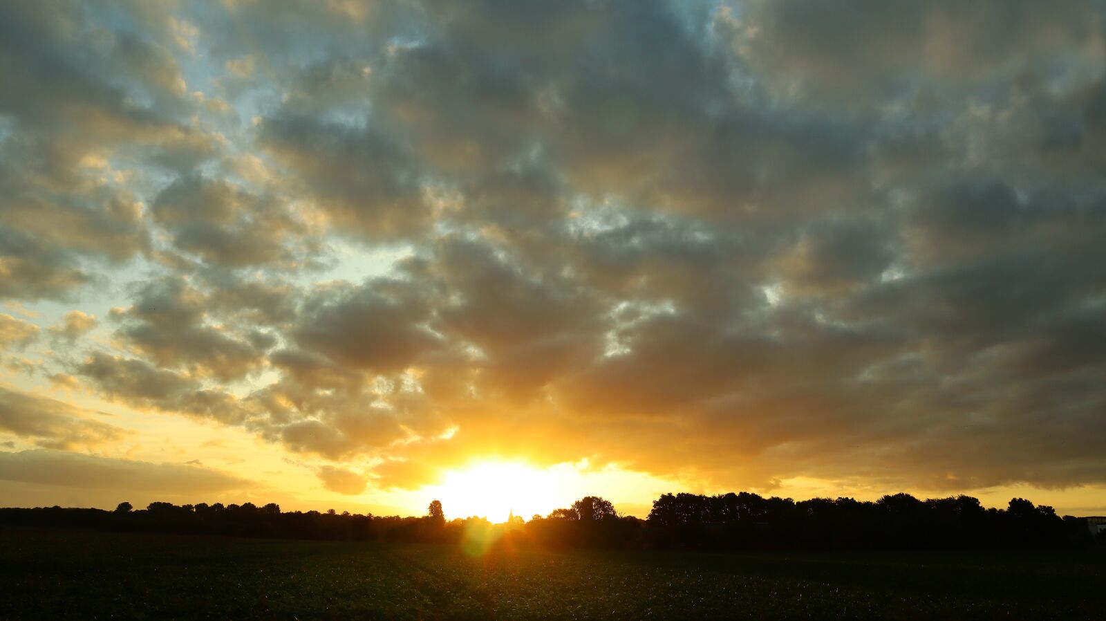 Canon EF-M 15-45mm F3.5-6.3 IS STM sample photo. Sunrise, morning, landscape photography