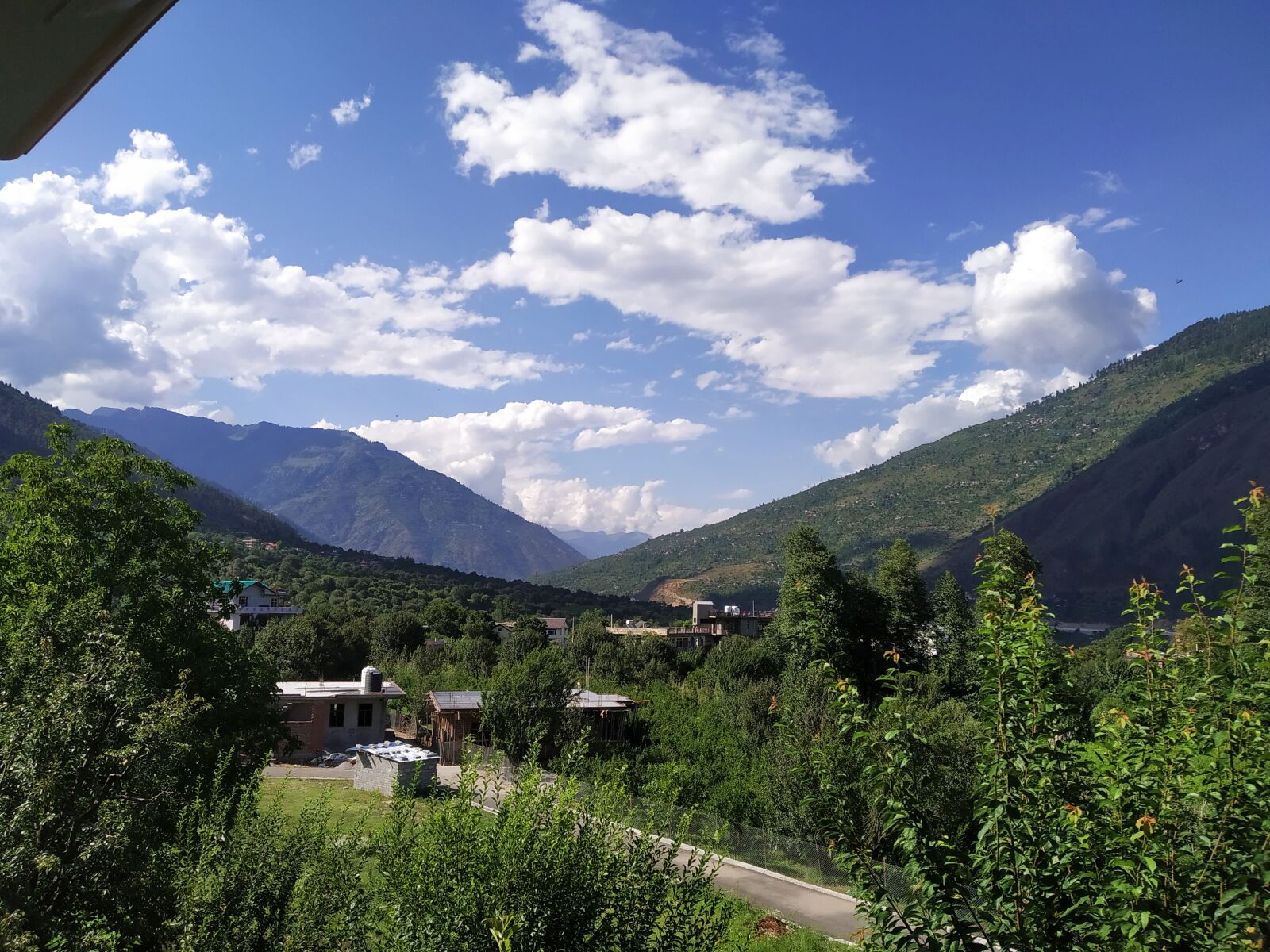 Xiaomi Redmi Note 7 sample photo. Mountain, waterfall, sky photography