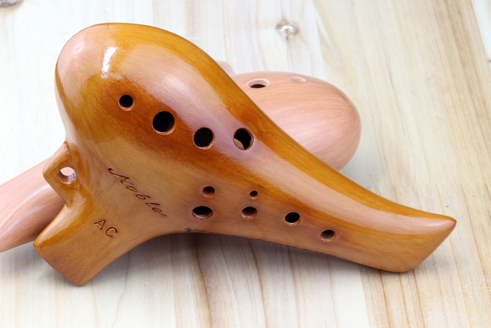 Canon EOS 800D (EOS Rebel T7i / EOS Kiss X9i) sample photo. Ocarina, music, instrument photography