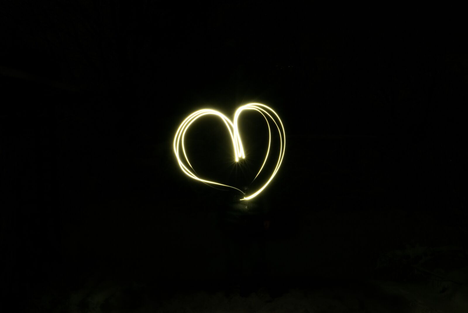 E 50mm F1.8 OSS sample photo. Long exposure, large aperture photography
