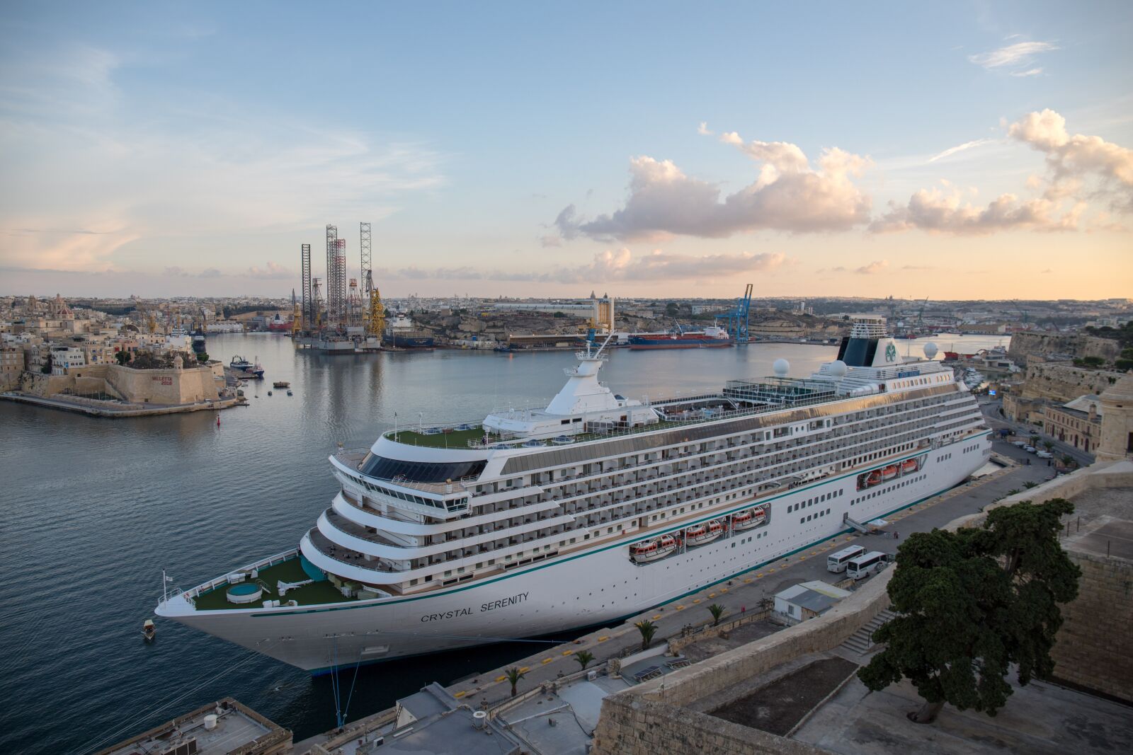 Canon EOS 6D Mark II sample photo. Ship, cruise ship, cruise photography