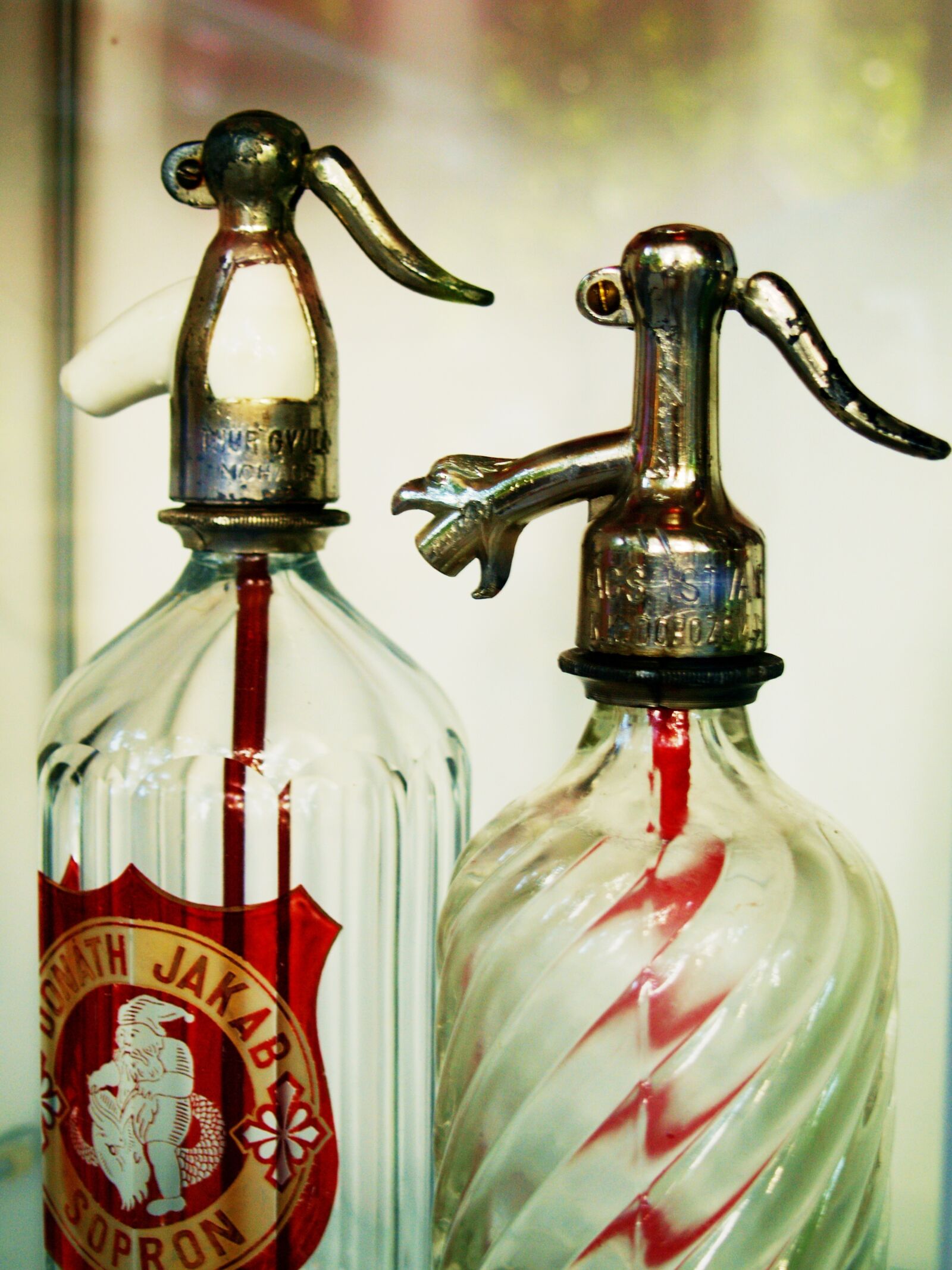 Olympus E-330 (EVOLT E-330) sample photo. Bottle, siphon, old photography