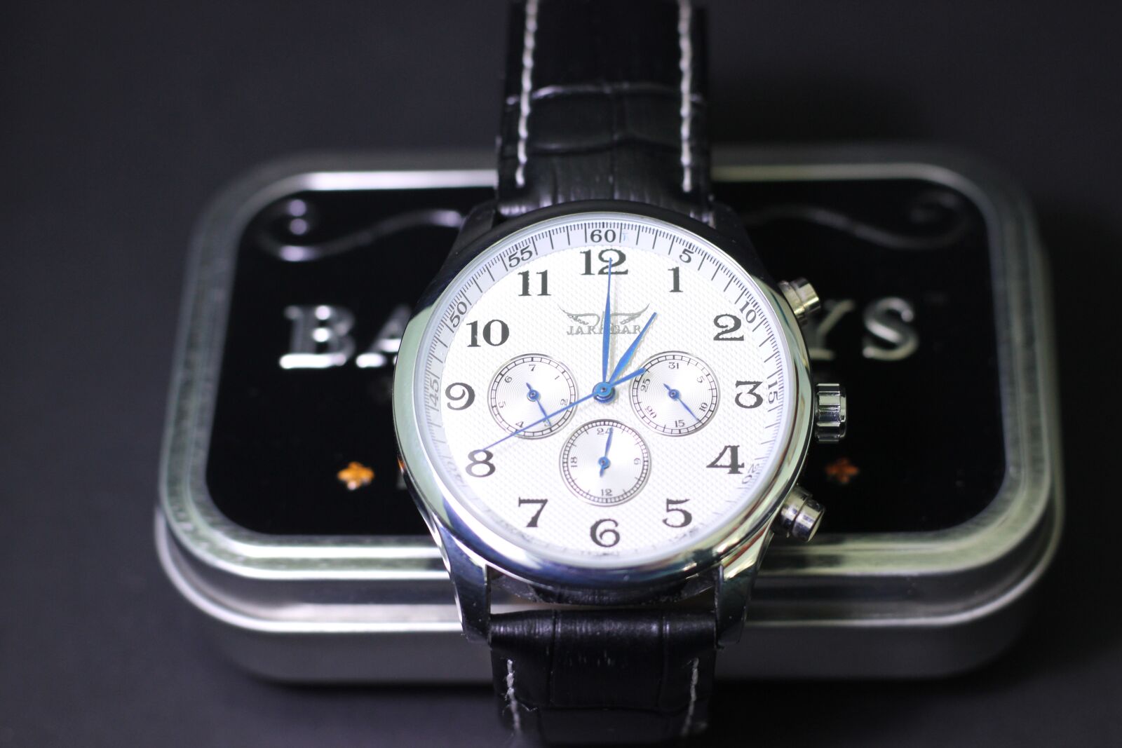 Canon EOS 550D (EOS Rebel T2i / EOS Kiss X4) sample photo. Wristwatch, steel, luxury photography