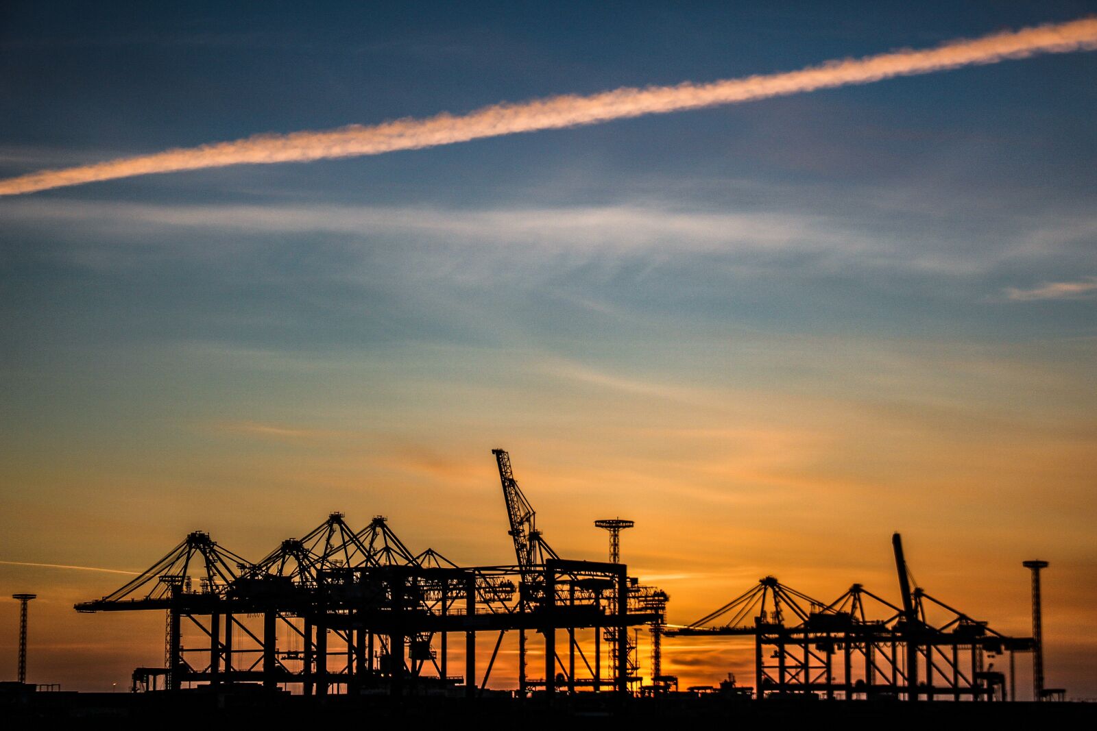 Canon EOS 100D (EOS Rebel SL1 / EOS Kiss X7) sample photo. Bremerhaven, germany, evening photography