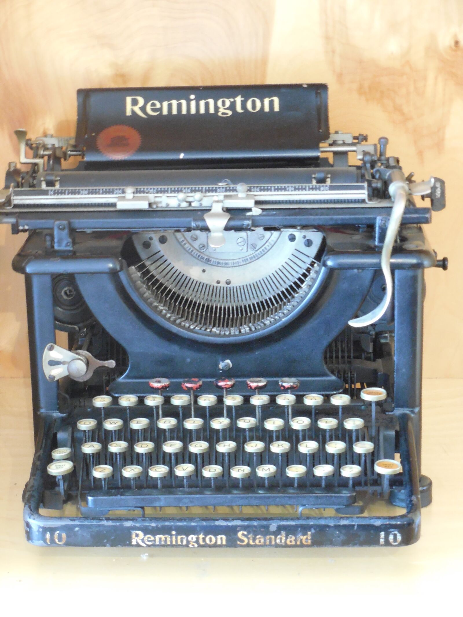 Nikon COOLPIX L620 sample photo. Typewriter, vintage, vintage typewriter photography