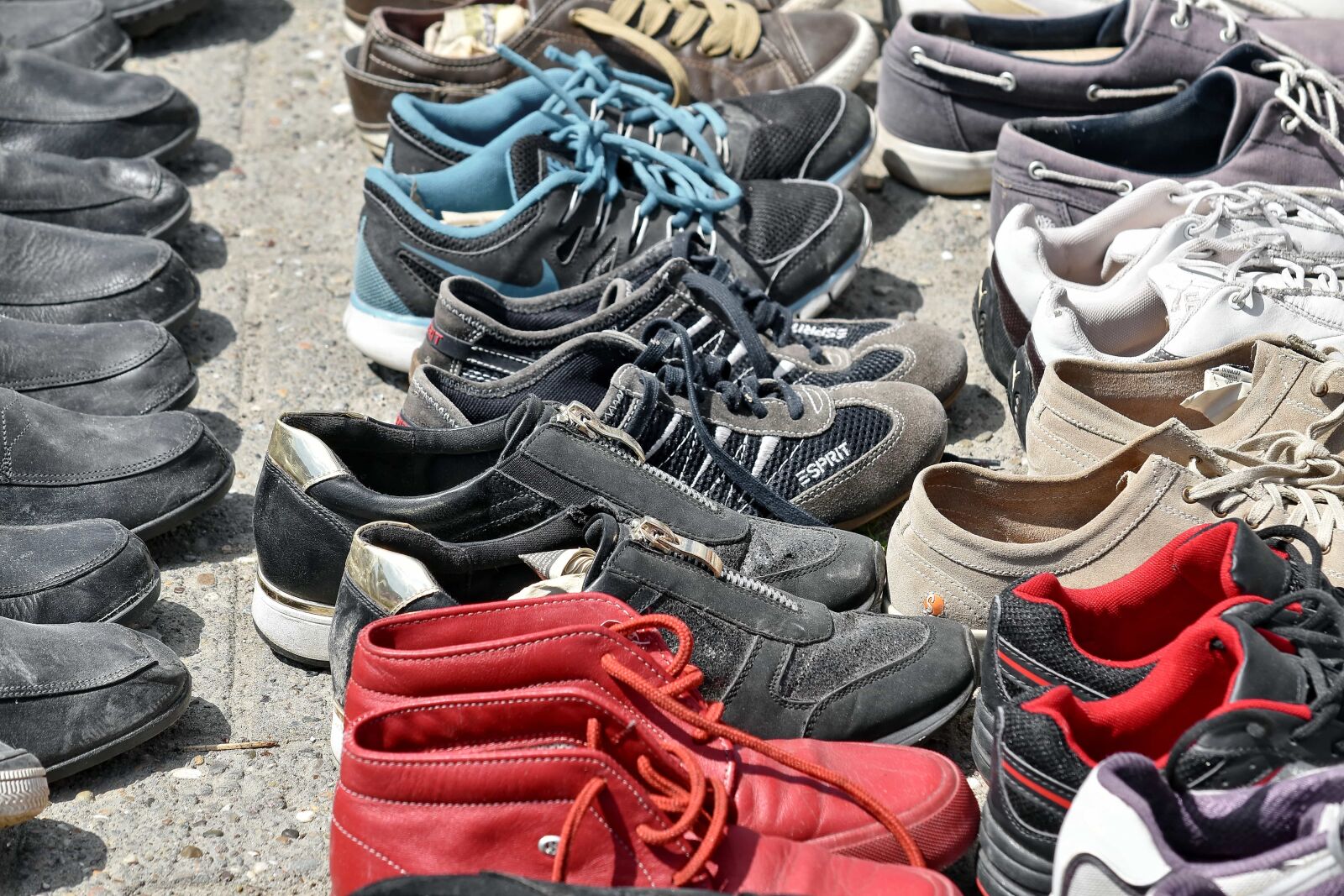 Nikon D5500 sample photo. Pair, shoes, footwear, sneakers photography