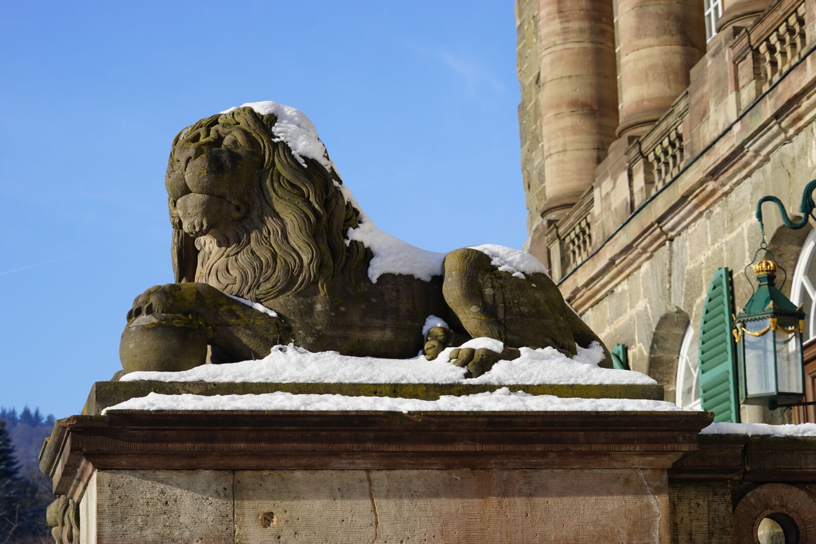 Sony a7 sample photo. Lion, stone sculpture, statue photography