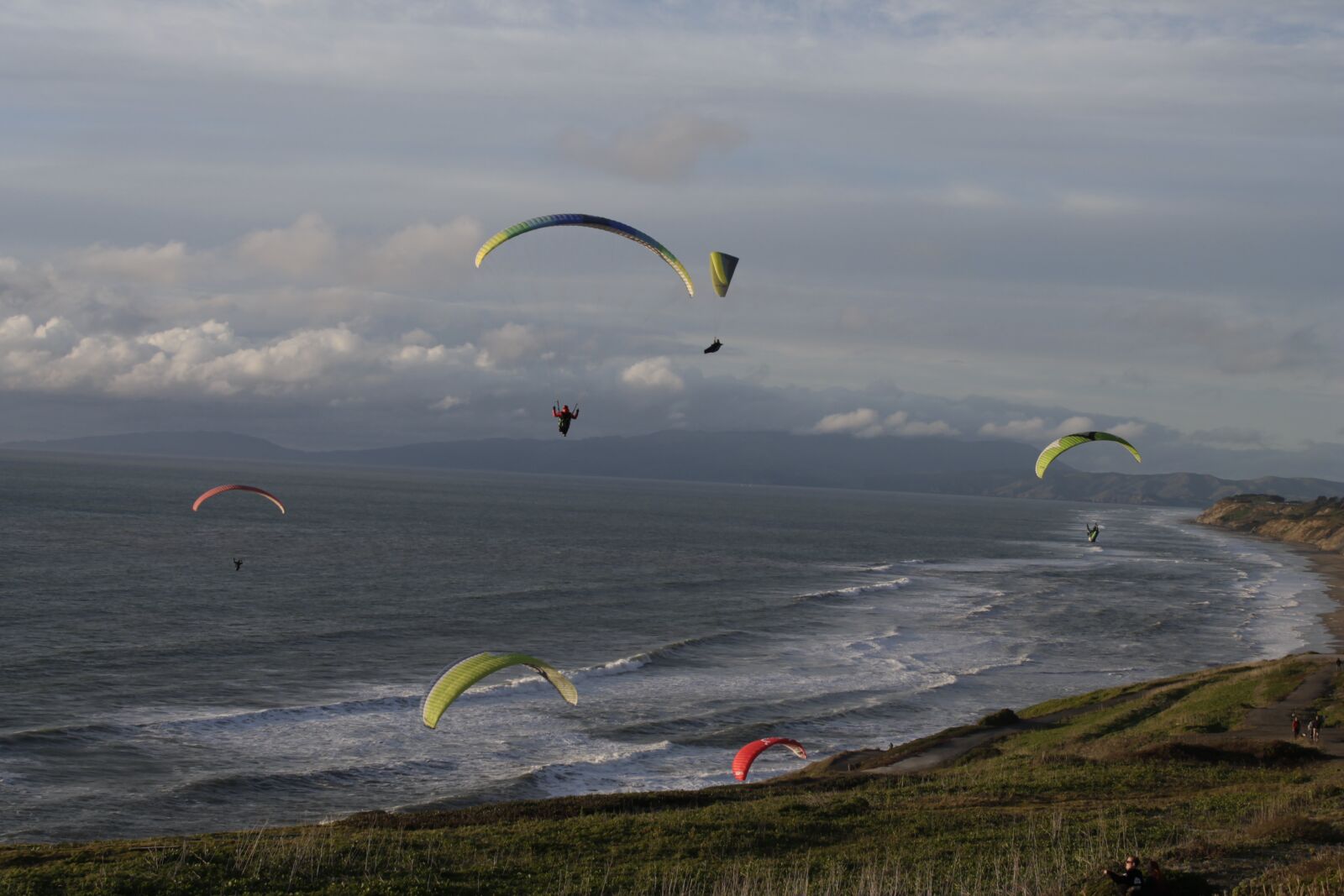 Canon EOS 1100D (EOS Rebel T3 / EOS Kiss X50) sample photo. Paragliding, planer, mountains photography