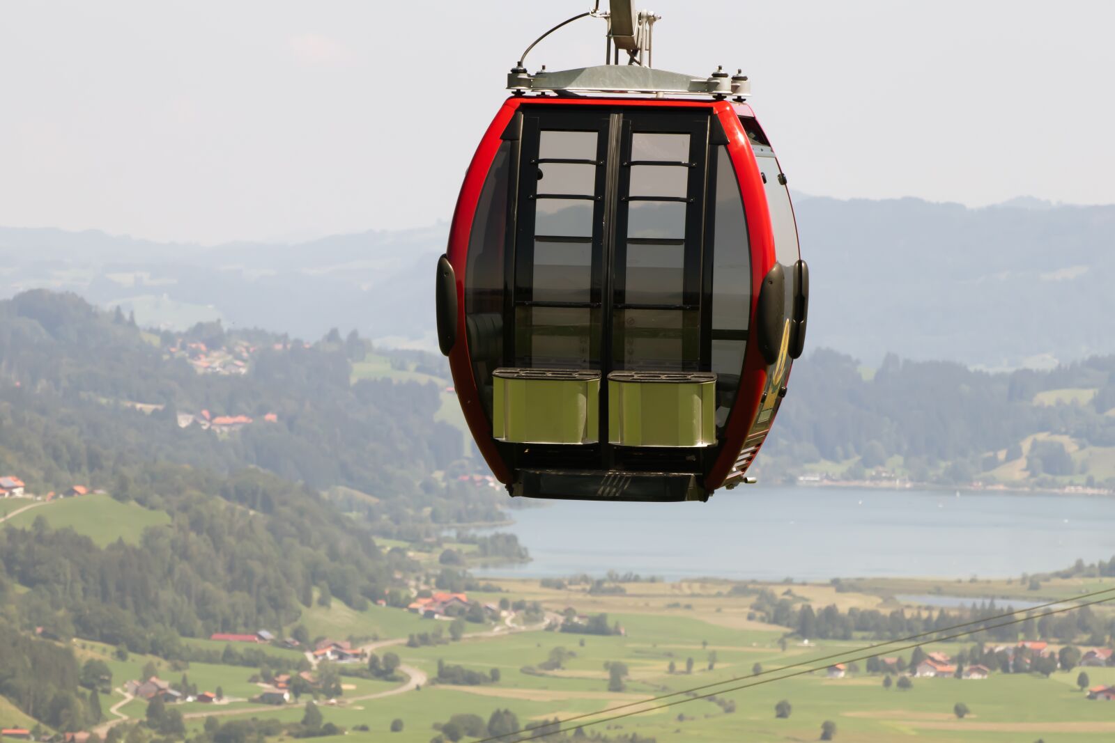Canon EOS 200D (EOS Rebel SL2 / EOS Kiss X9) sample photo. Cable car, gondola, mountain photography