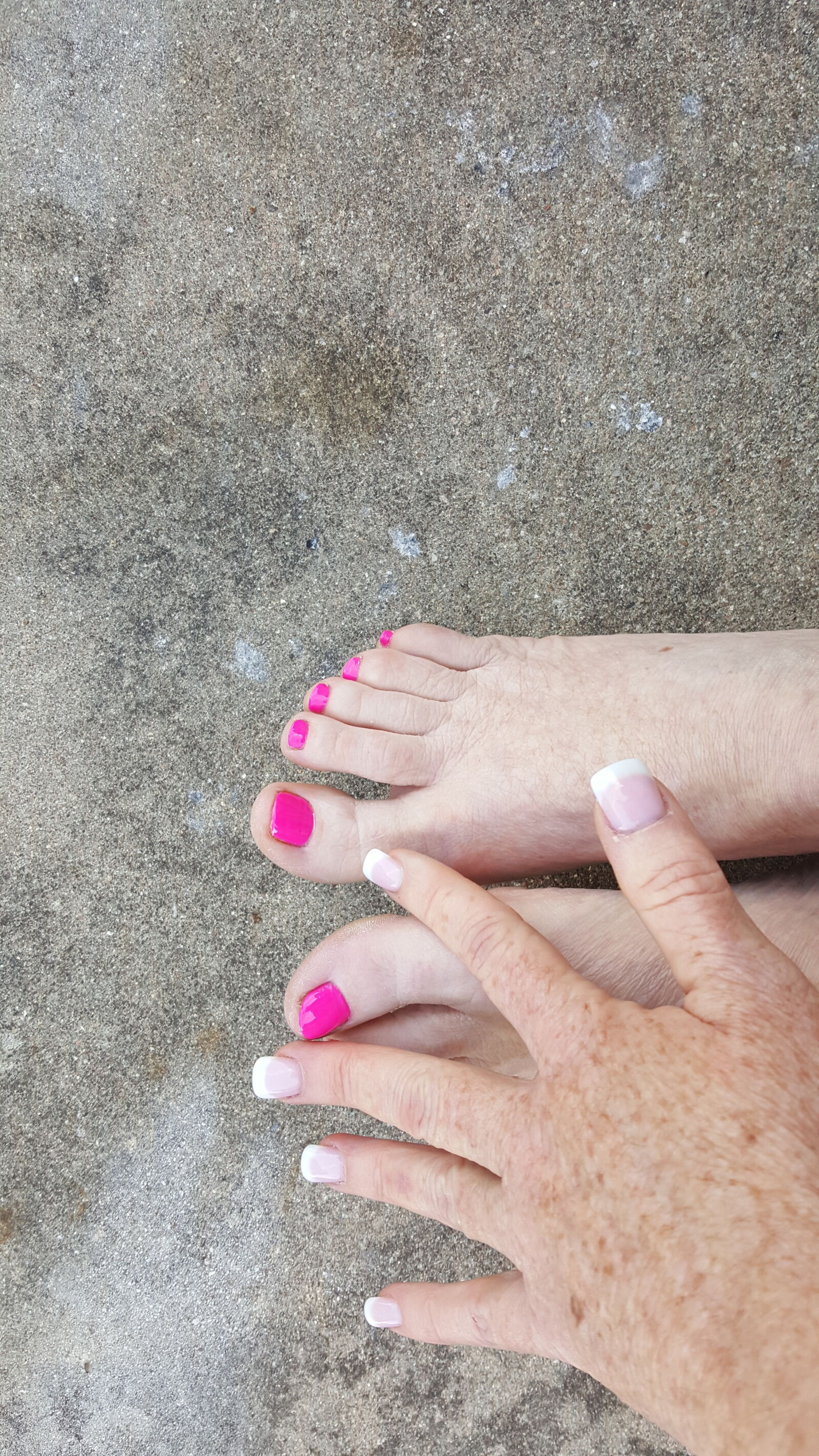 Samsung Galaxy Note5 sample photo. Feet, painted, pink, woman photography
