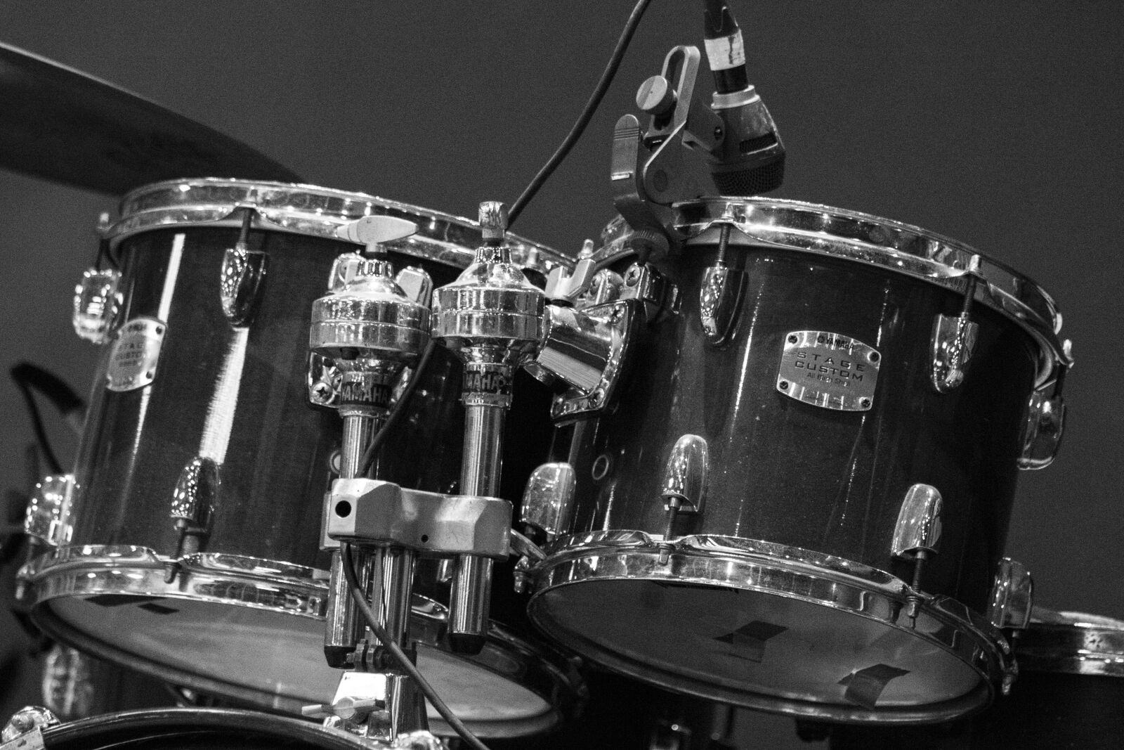 Canon EOS 70D + Canon EF 70-300mm F4-5.6 IS USM sample photo. Snare drum, battery, musical photography