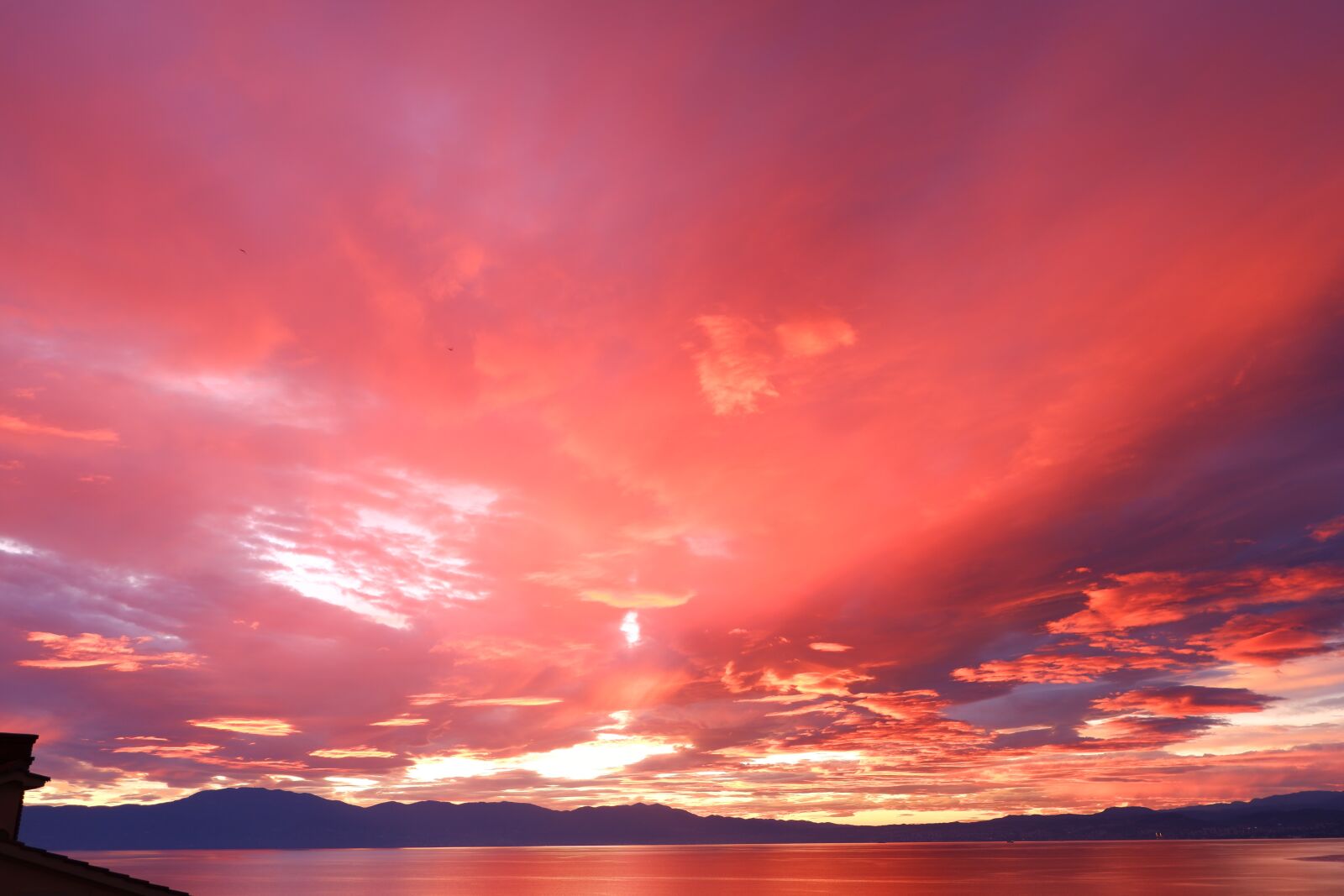 Fujifilm XC 15-45mm F3.5-5.6 OIS PZ sample photo. Sky, colorful, pink photography