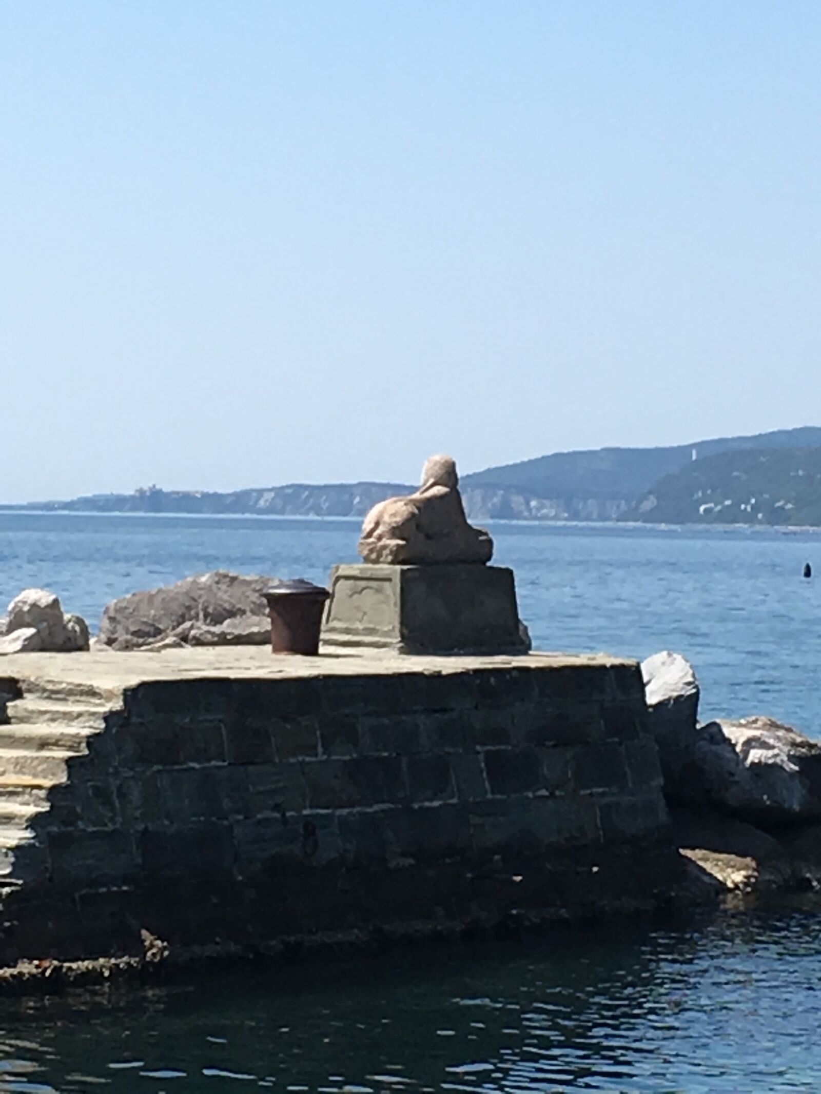 iPhone SE back camera 4.15mm f/2.2 sample photo. Castle, trieste, sea photography