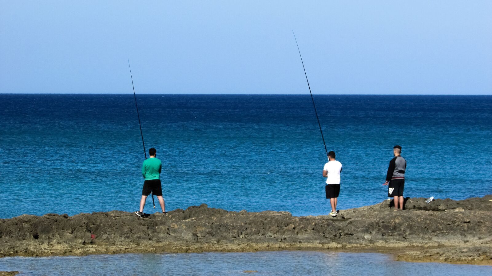 Canon PowerShot SX400 IS sample photo. Friends, fishing, leisure photography
