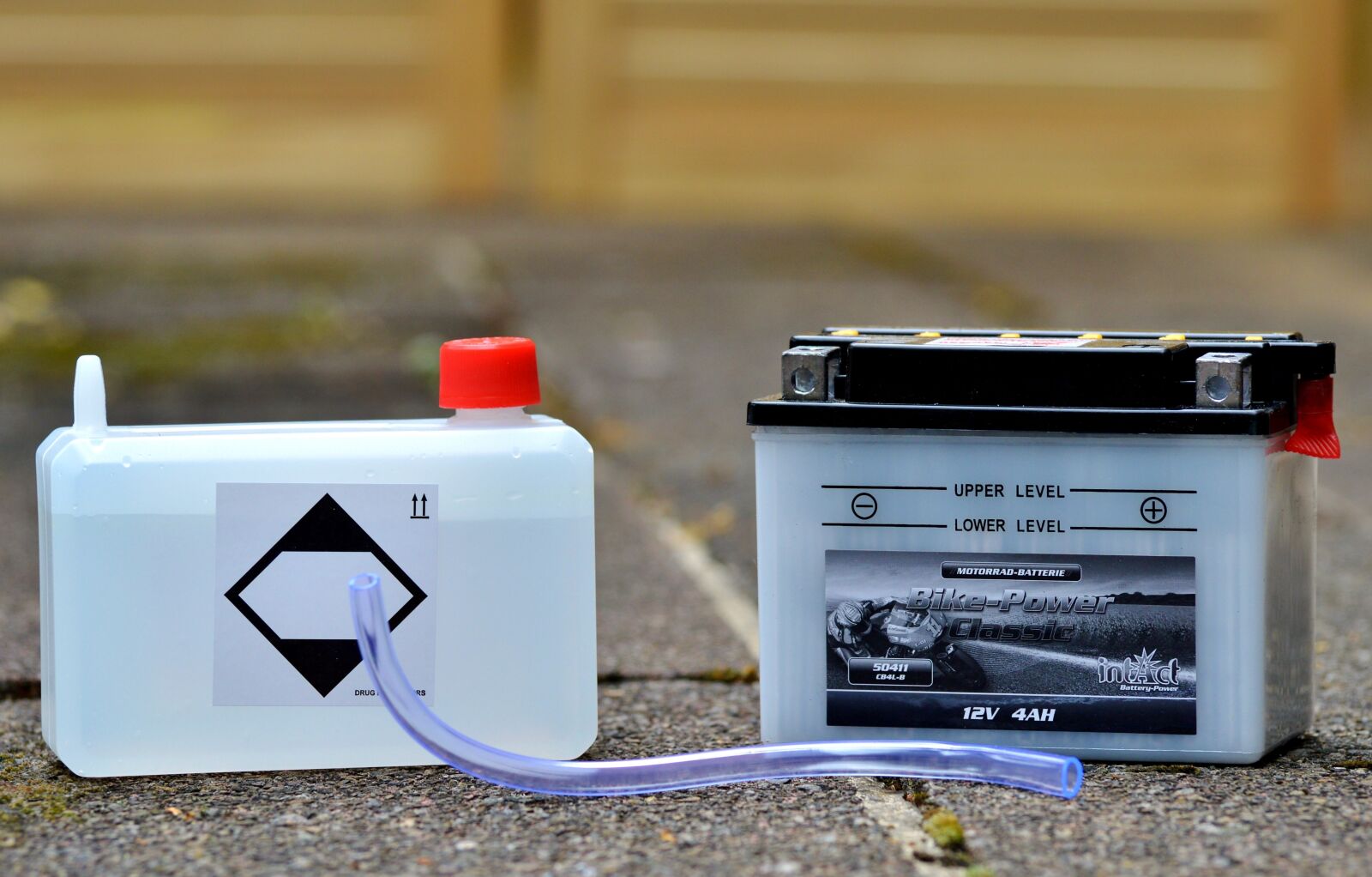 Nikon D3200 sample photo. Battery, motorcycle battery, battery photography