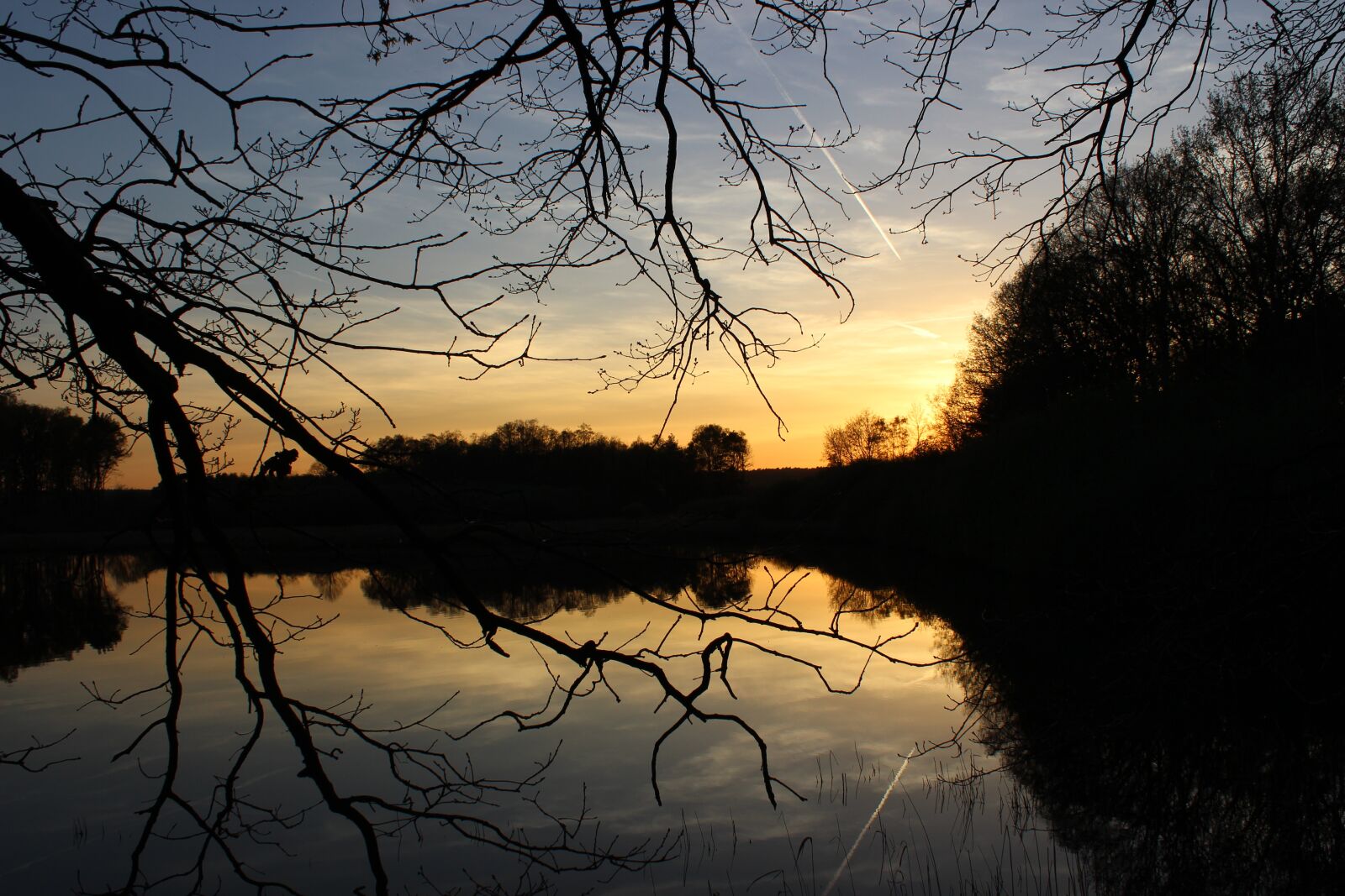 Canon EOS 600D (Rebel EOS T3i / EOS Kiss X5) sample photo. Twilight, sunset, horizon photography