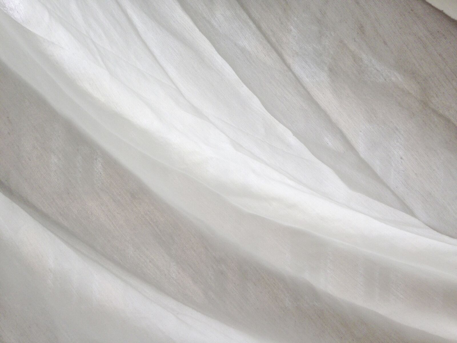 iPhone 5c back camera 4.12mm f/2.4 sample photo. White, fabric, curtain photography