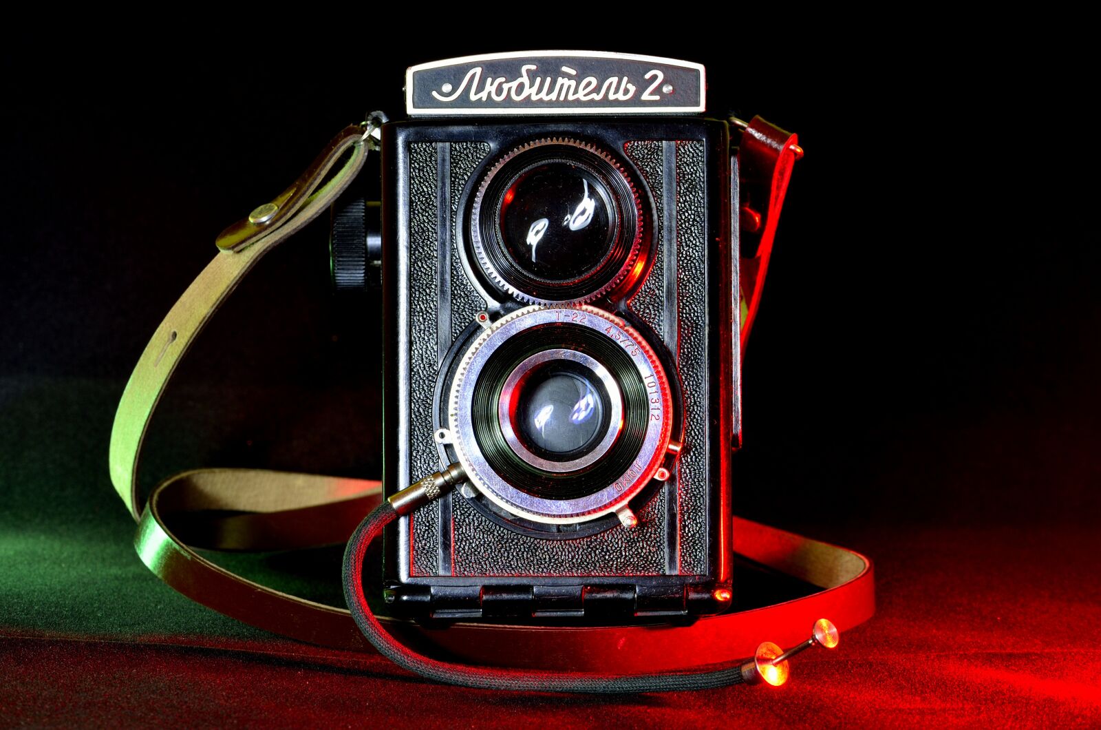 Nikon D5100 sample photo. Cameras, old, antique photography