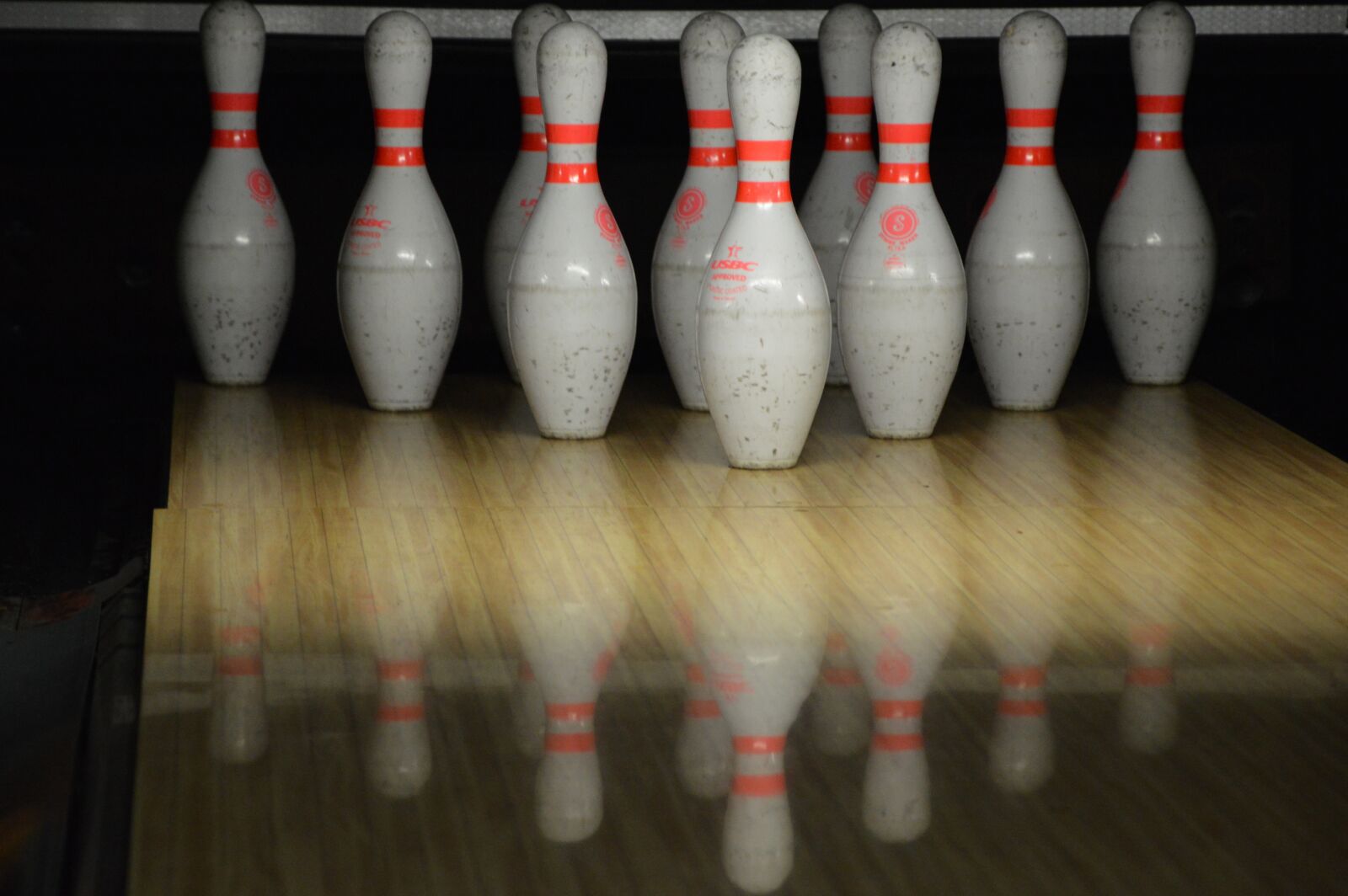 Nikon D3200 sample photo. Sport, bowling, pins photography