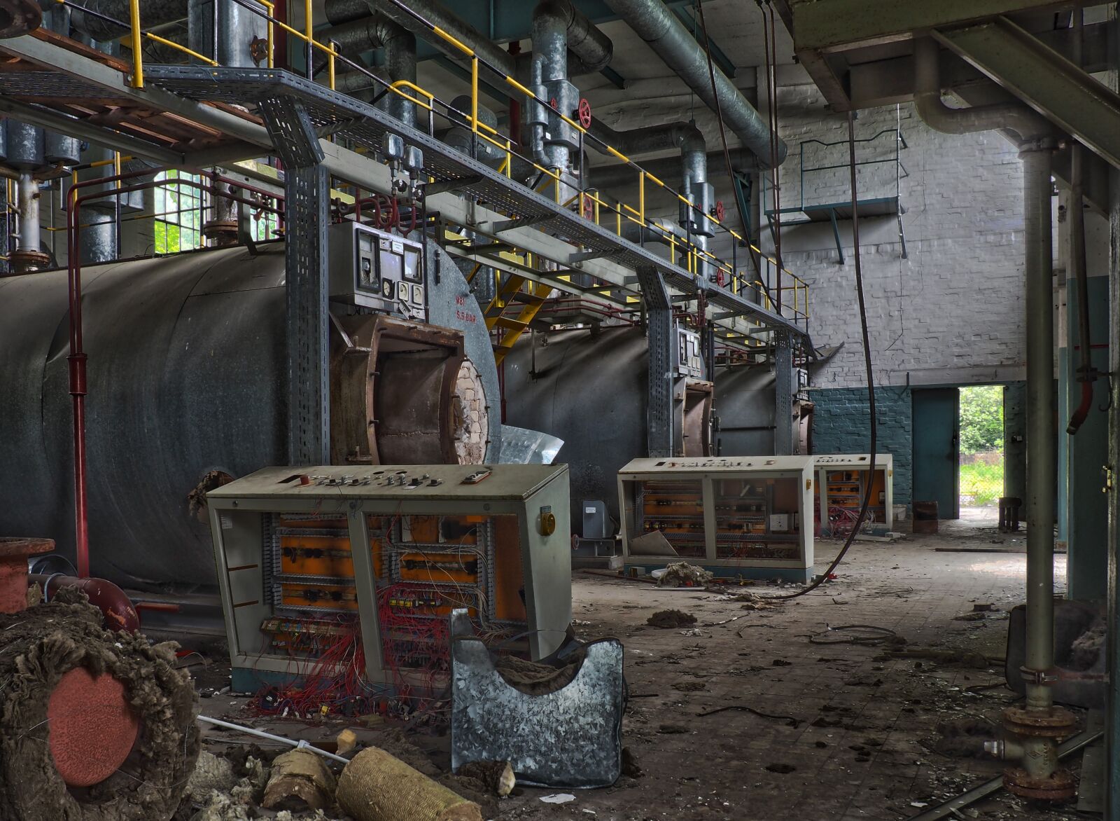 Olympus OM-D E-M10 sample photo. Lost places, the boiler photography