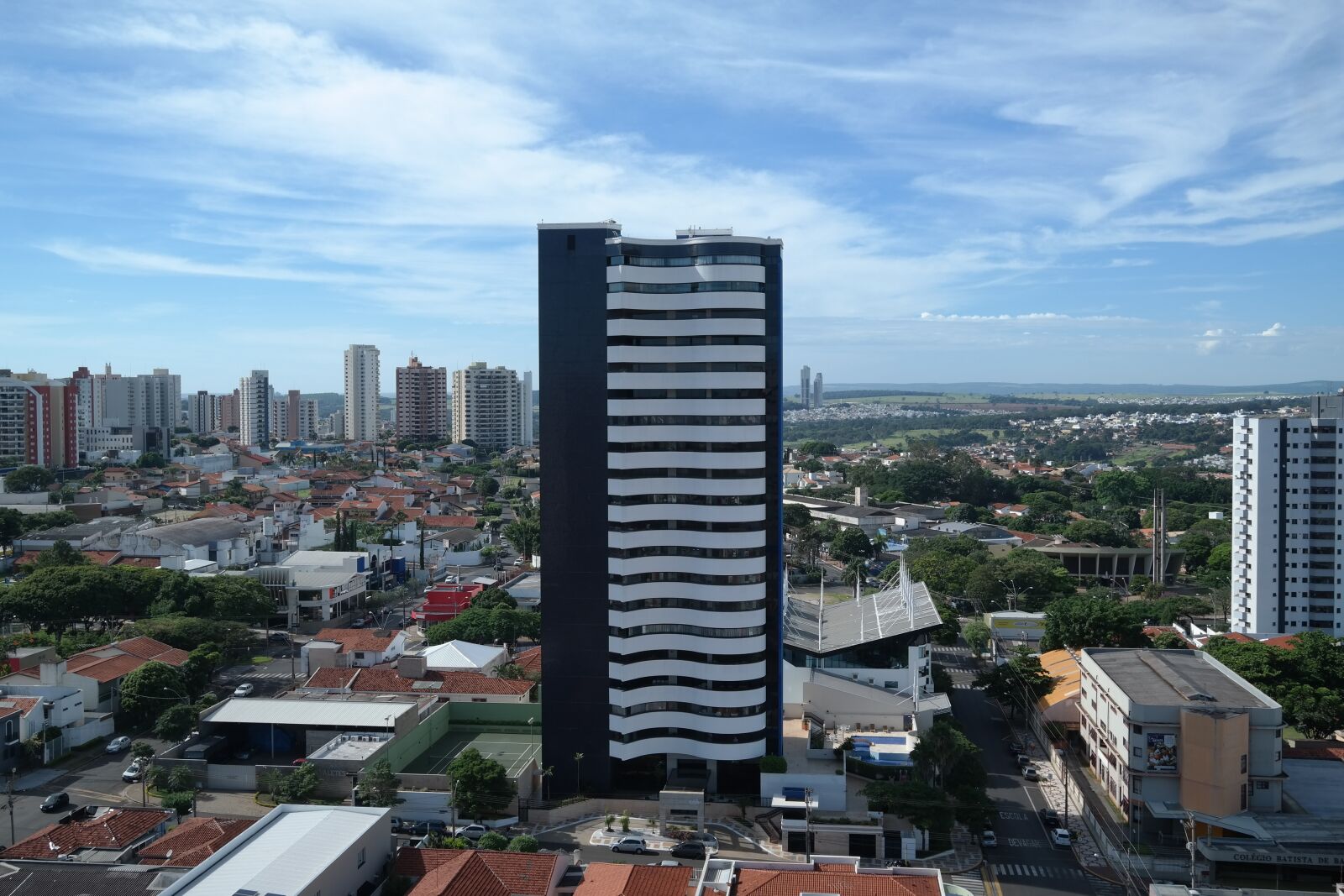 Samsung NX300 sample photo. Building, architecture, city photography