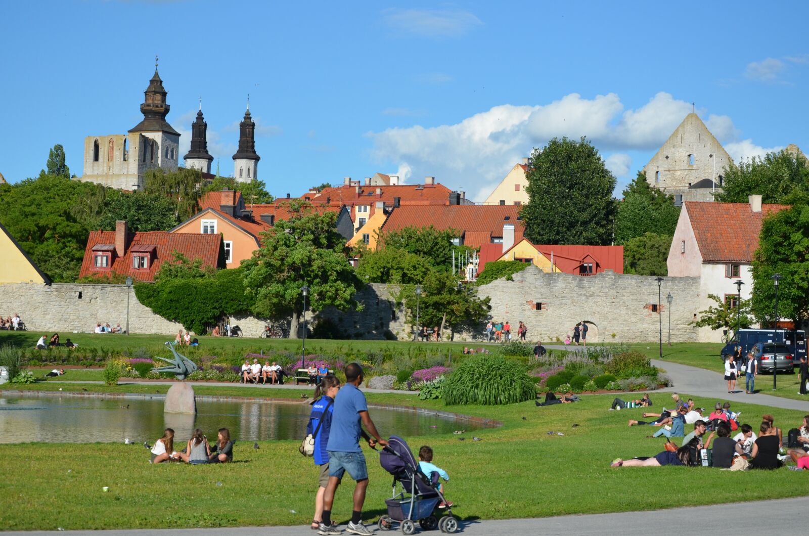 Nikon D5100 sample photo. Almedalen valley, park, summer photography