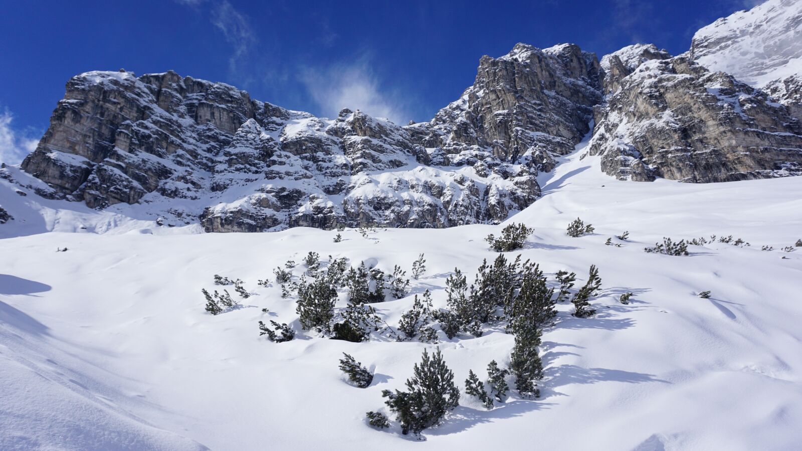 Sony a6000 sample photo. Rocks, mountain, snow photography