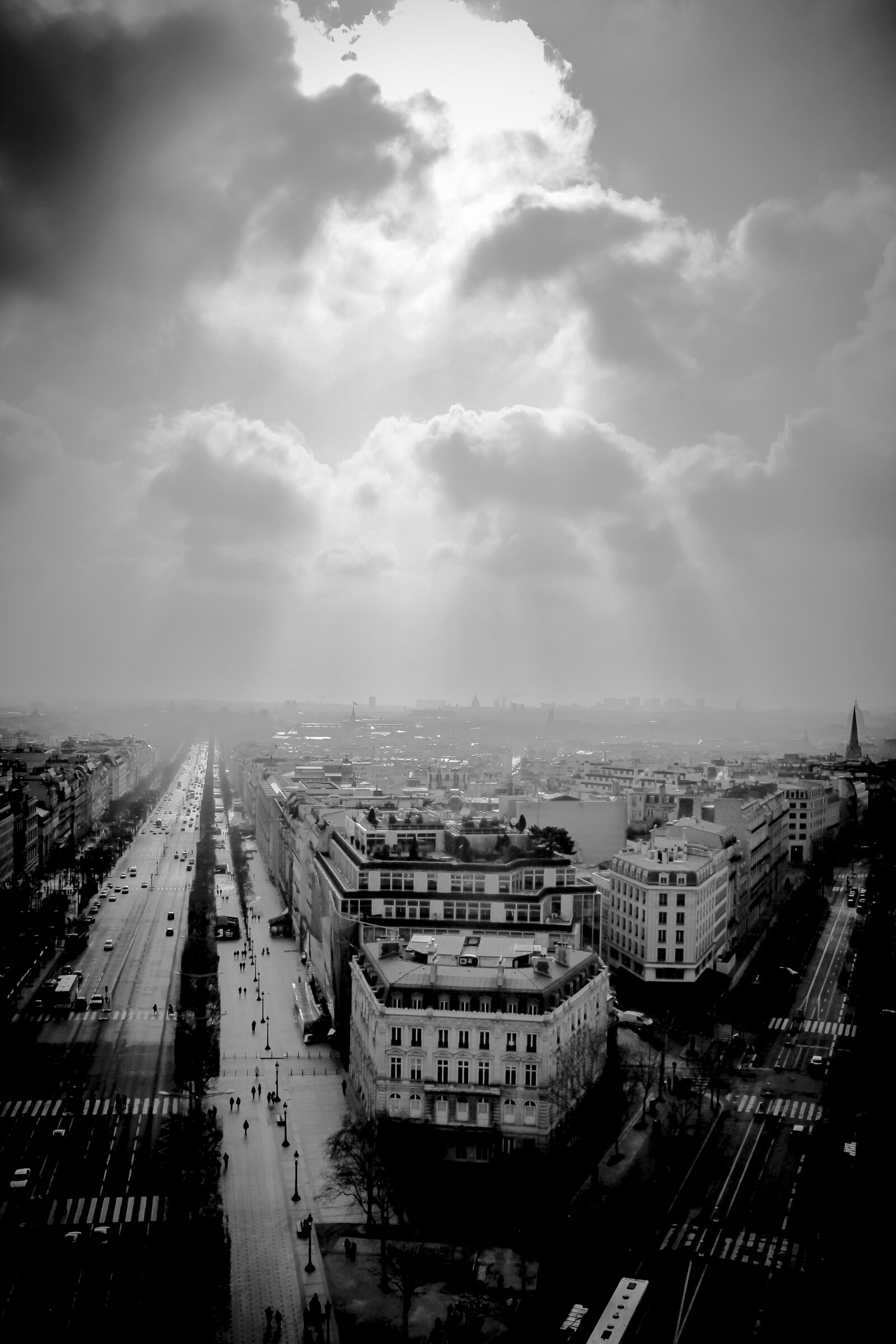 Canon EOS 550D (EOS Rebel T2i / EOS Kiss X4) sample photo. City, sky, cloud photography