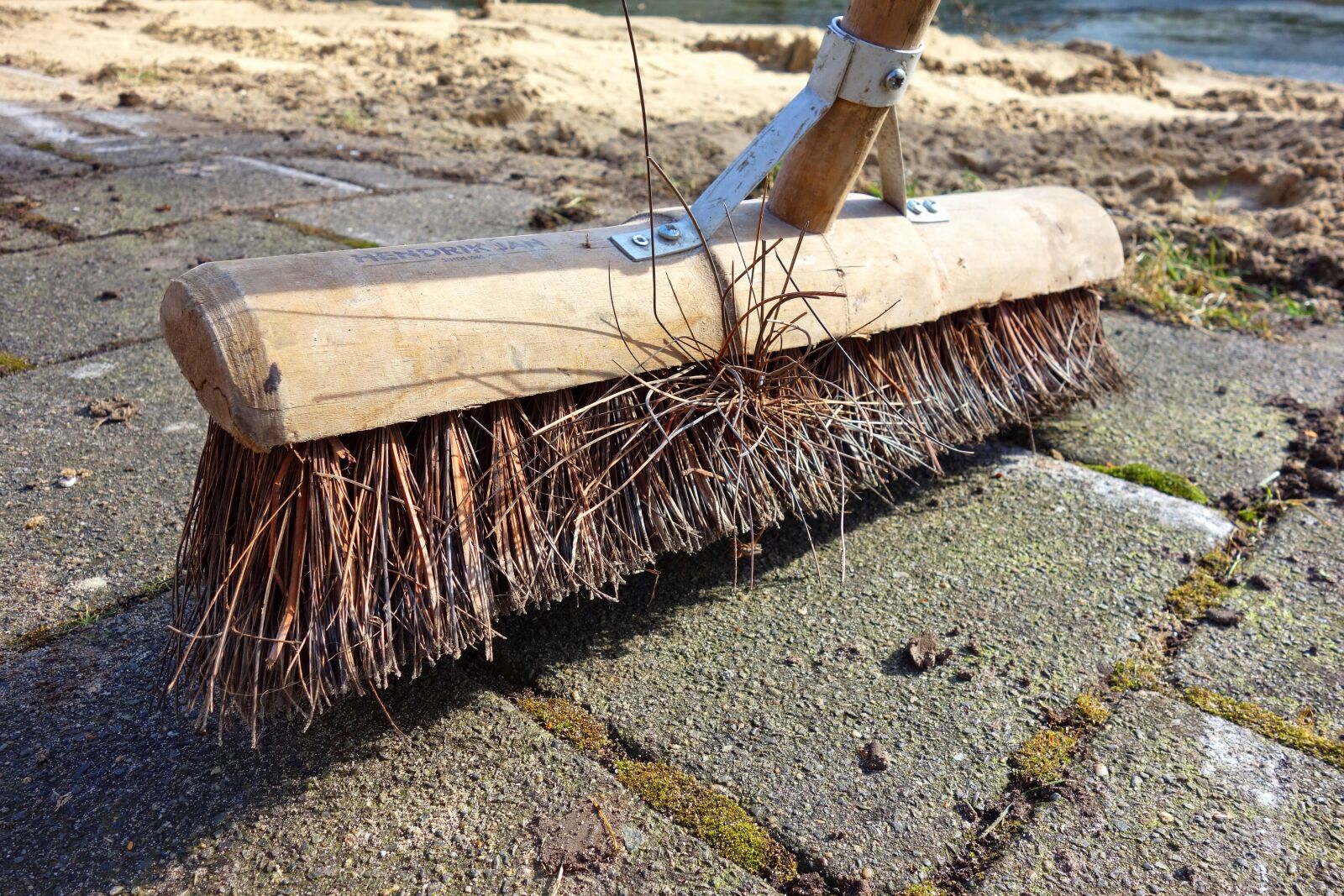Sony Cyber-shot DSC-RX100 sample photo. Broom, bristle, handle photography