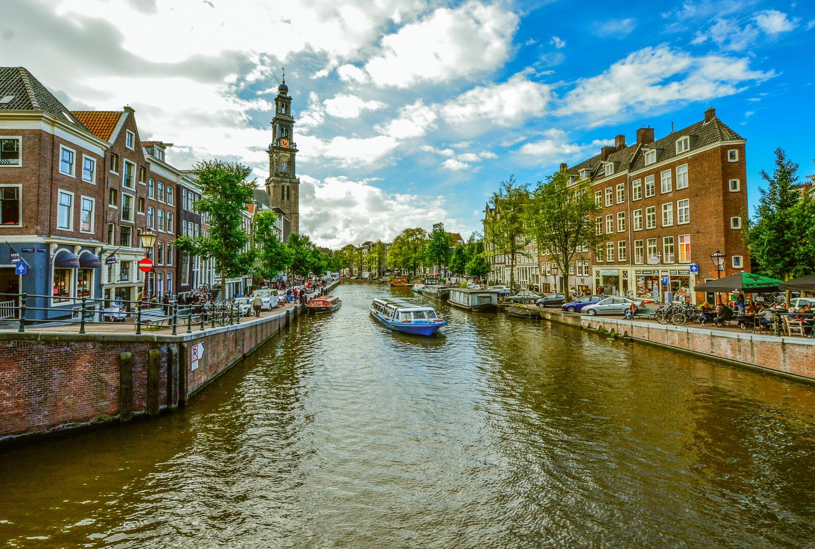 Nikon D5200 sample photo. Amsterdam, canals, boat photography