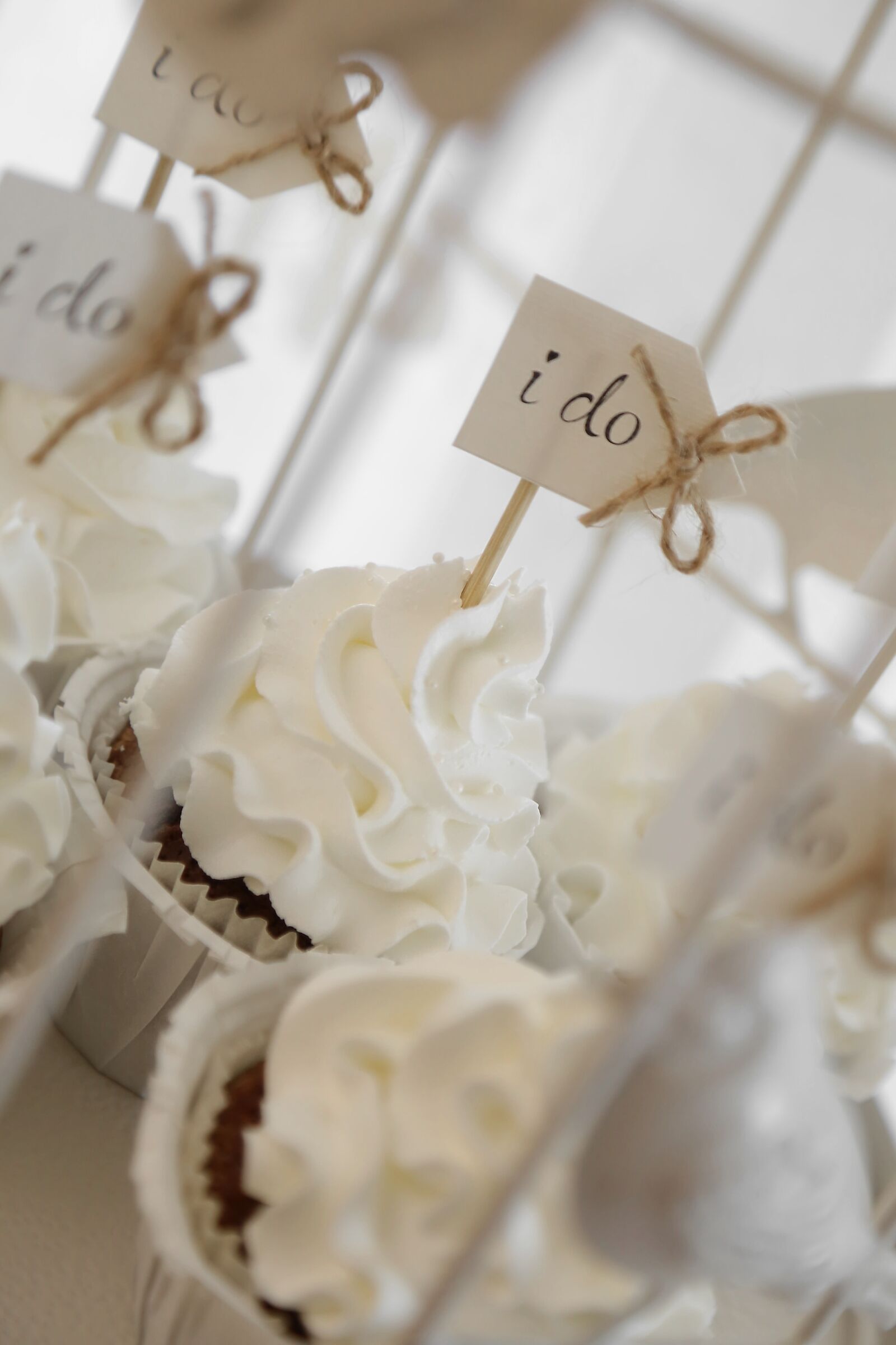 Canon EOS 6D sample photo. Cupcake, wedding, decoration, dessert photography