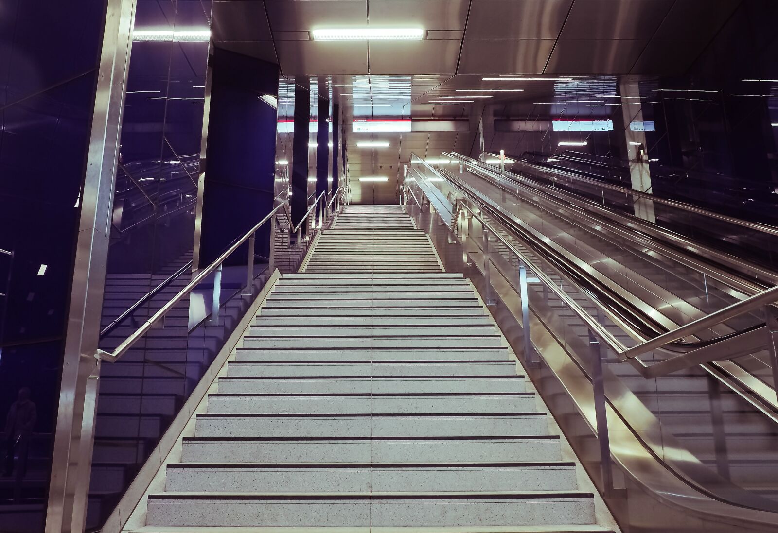 Olympus OM-D E-M10 sample photo. Architecture, stairs, gradually photography