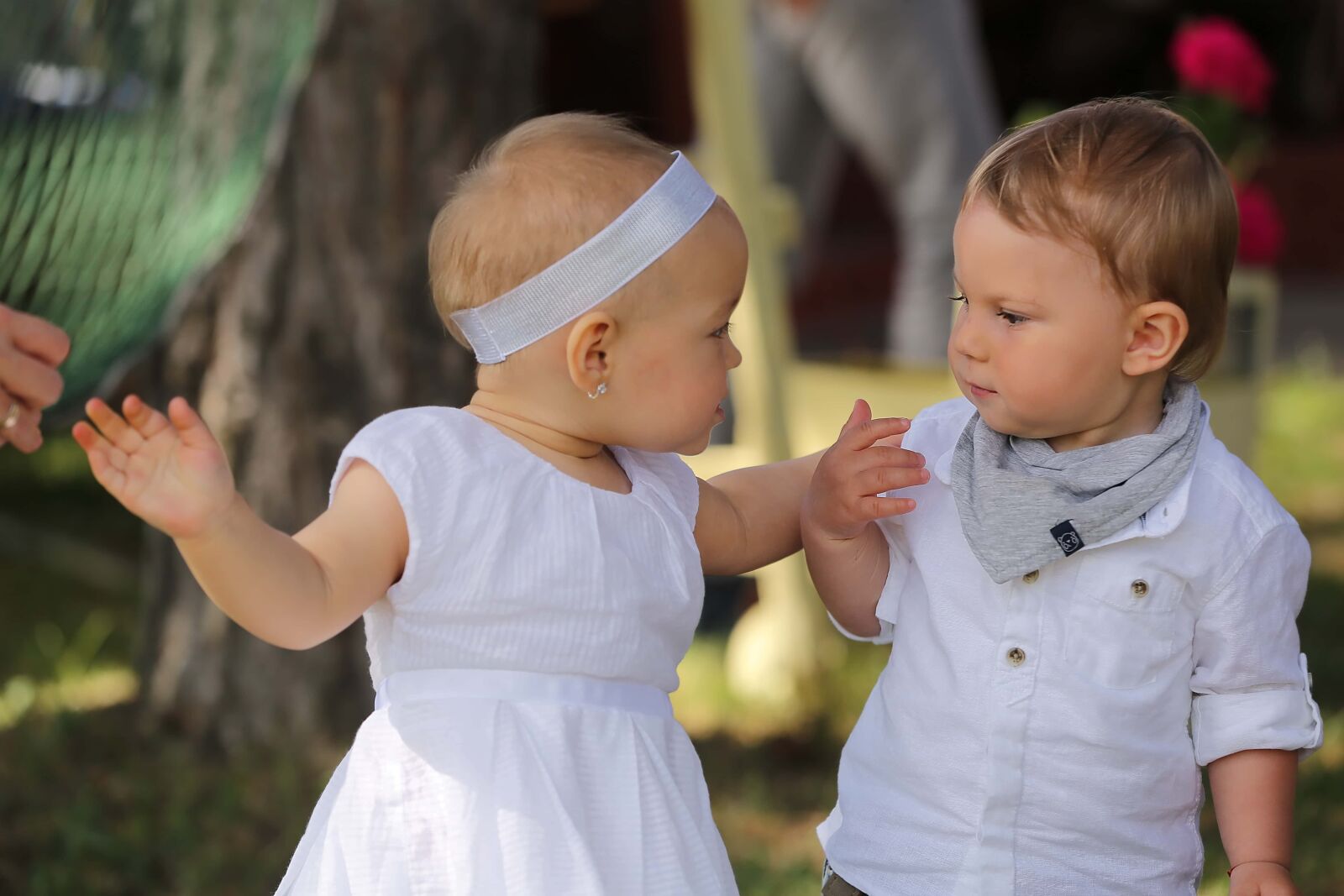 Canon EOS 5D Mark III sample photo. Babies, brother, sister, happy photography