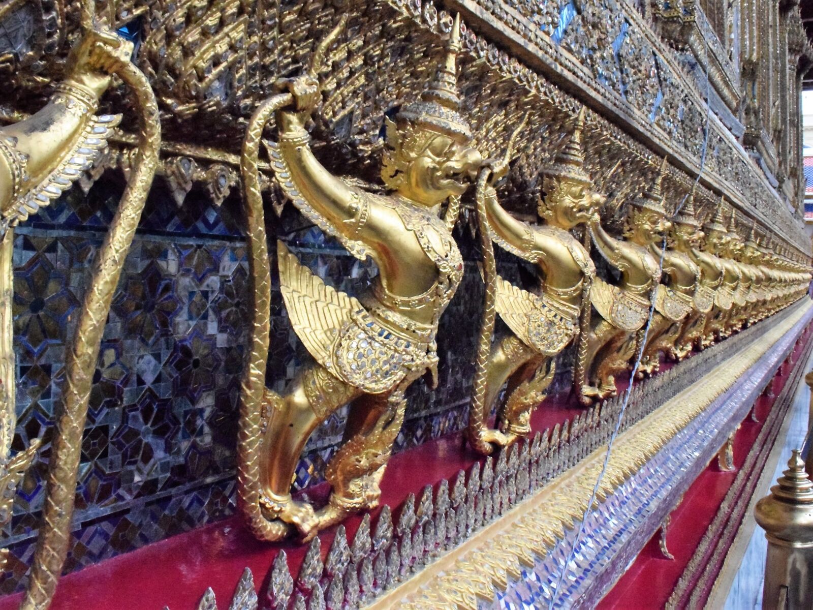 Nikon D5300 sample photo. Thailand, big palace, statue photography