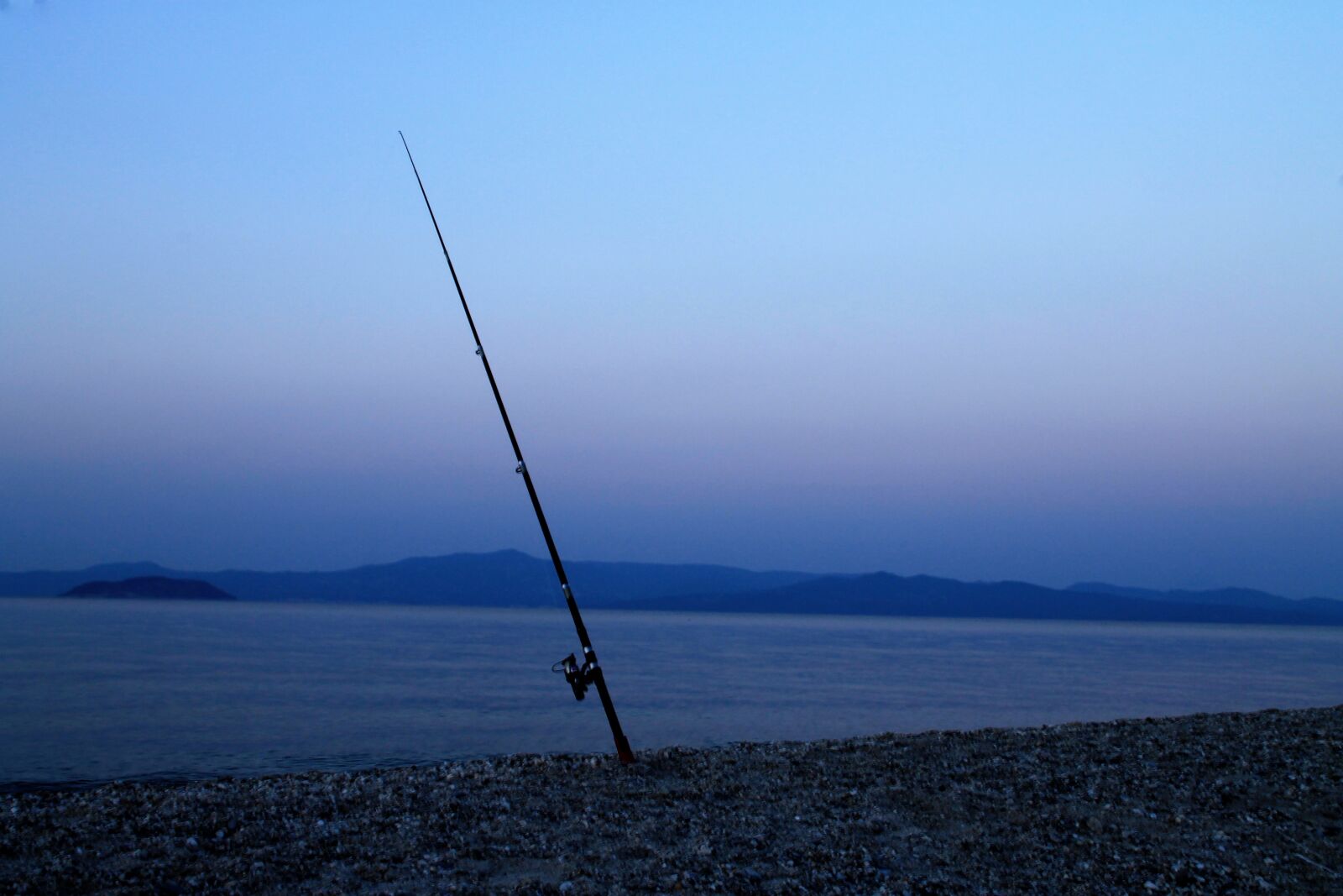 Canon EOS 1100D (EOS Rebel T3 / EOS Kiss X50) sample photo. Fishing rod, sea landscape photography